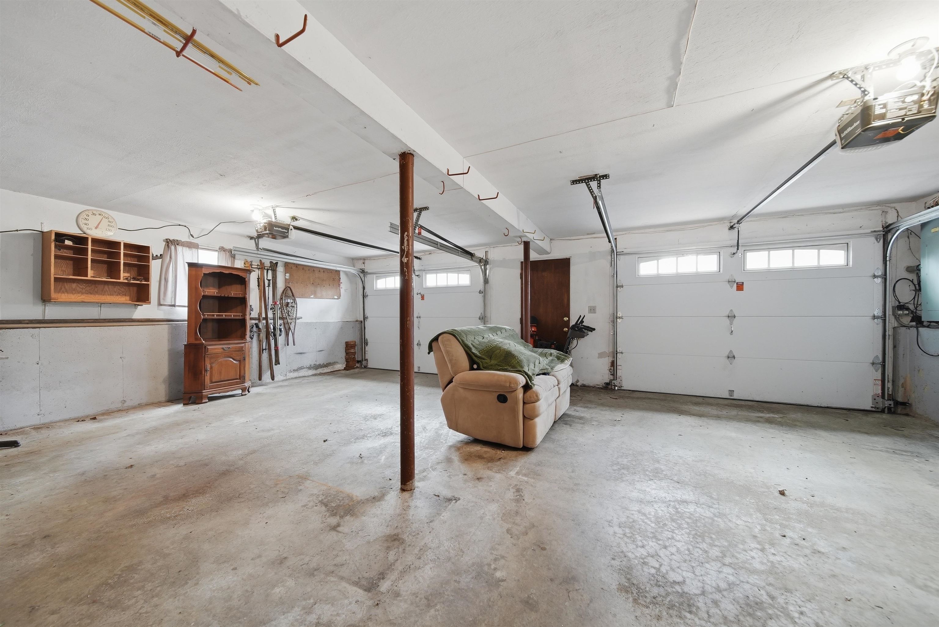 Oversized 2 Car Garage