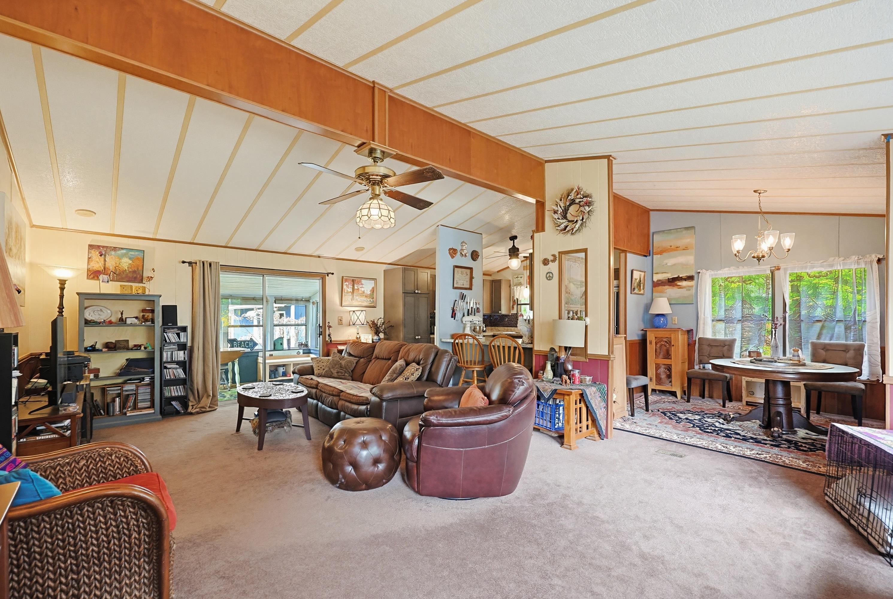 51 Sunset Dr, Hopkinton, NH 03229