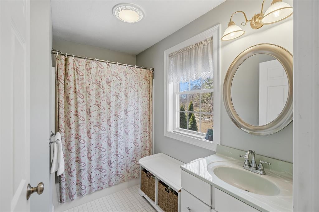 20 Hancock Rd, Windham, NH 03087