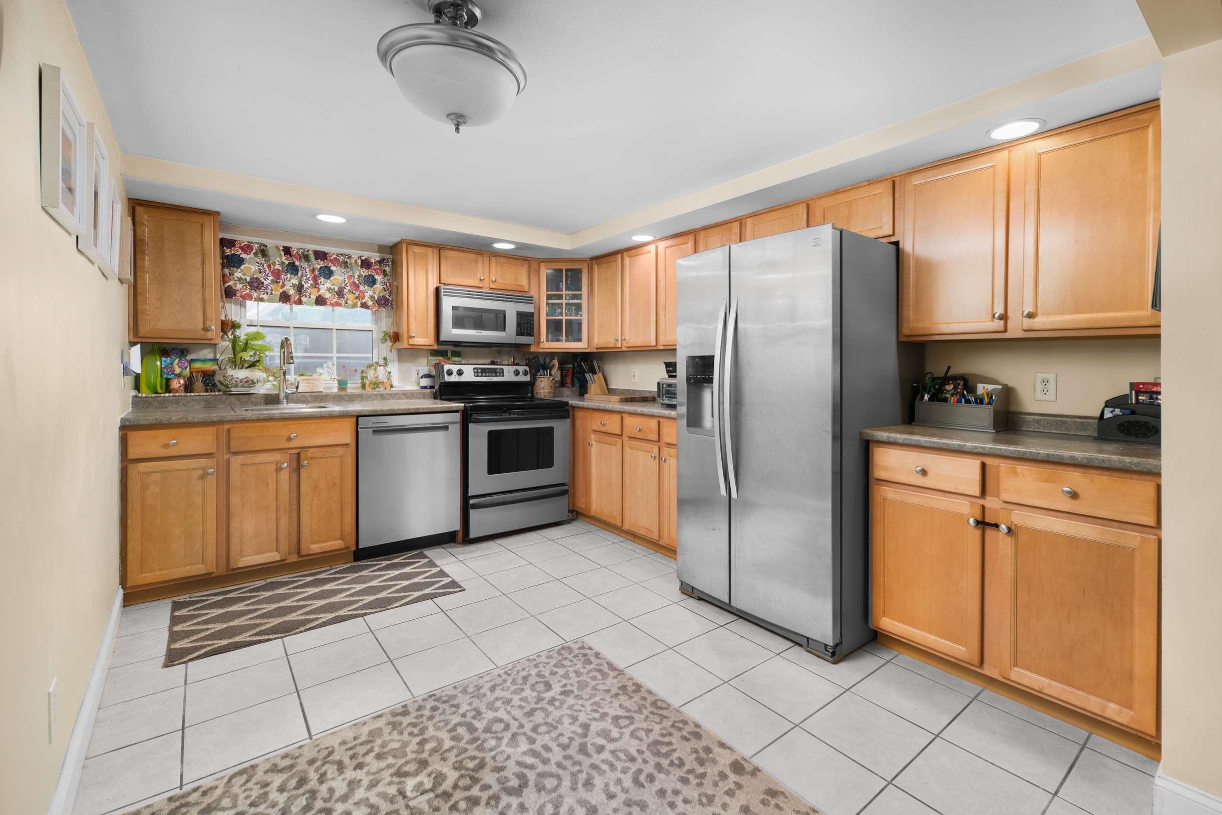 Homes for sale in Eliot, ME | 11 Carriage Hill Rd #B, Eliot, ME 03903 | MLS# 5083879