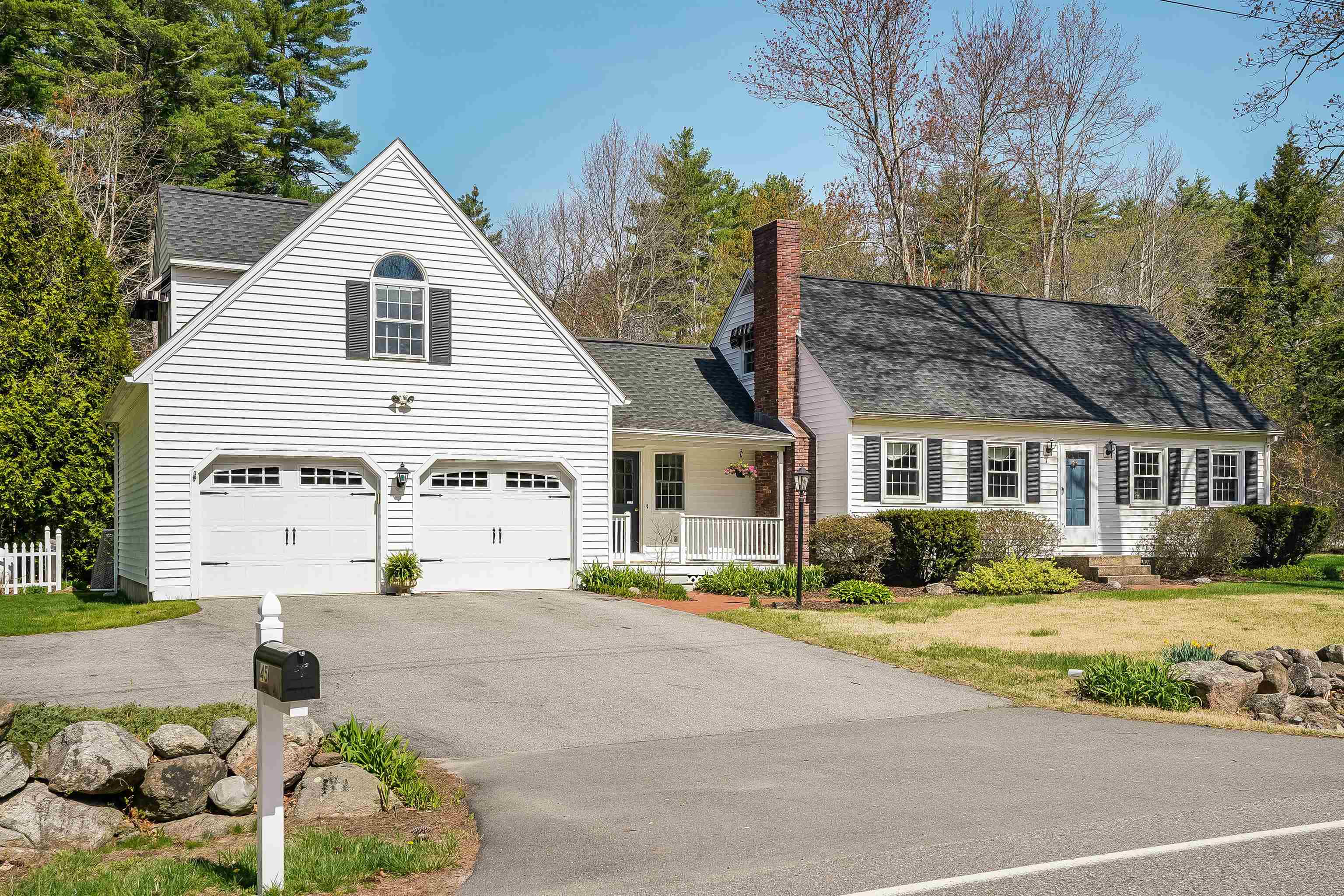 45 Gault Rd, Bedford, NH 03110
