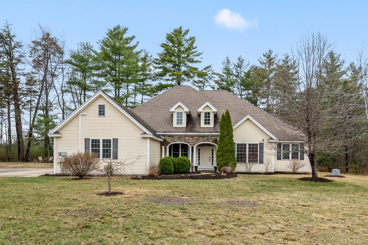 Conway NH&nbsp;Home for sale $879,900 $336 per sq.ft.