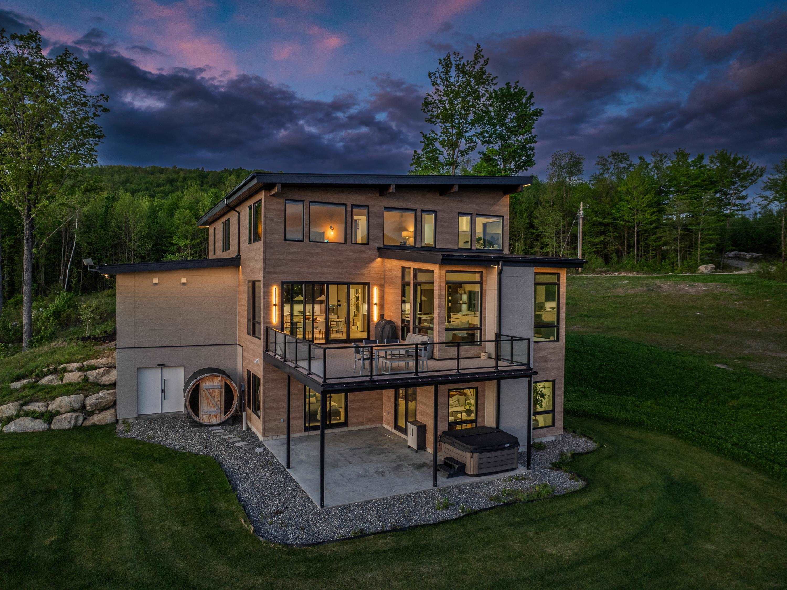 289 Ledgewood Dr, Bethlehem, NH 03574
