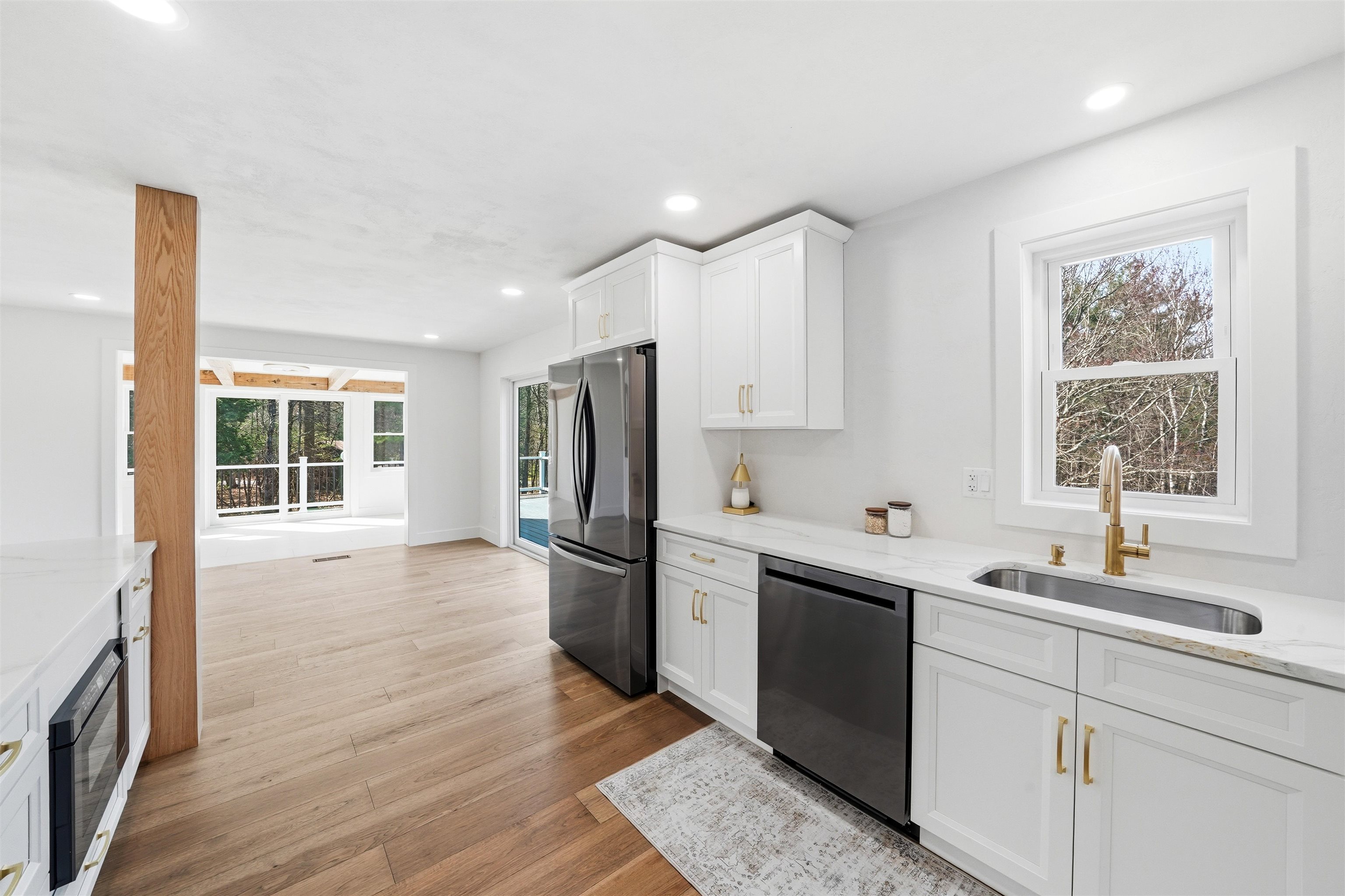 13 Sunridge Rd, Windham, NH 03087