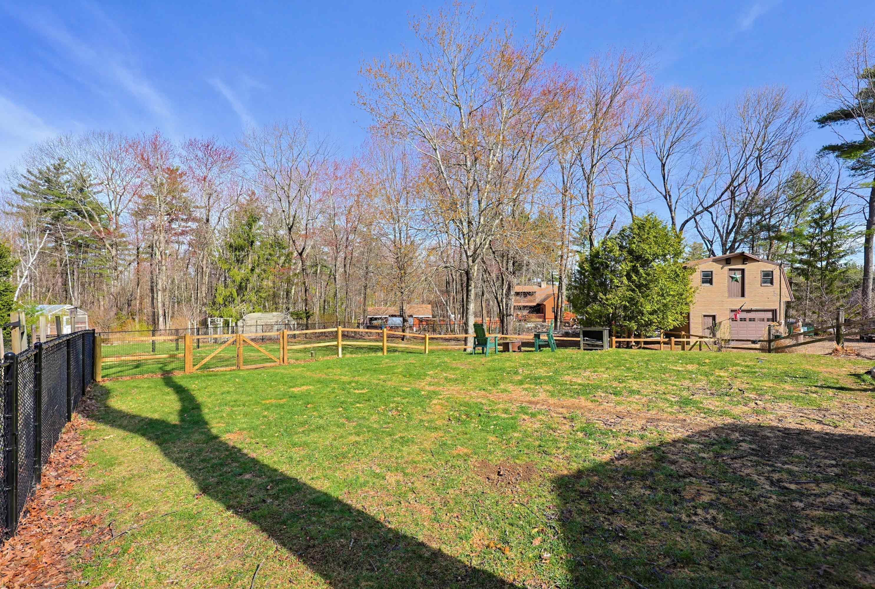 1203 Townsend Rd, Mason, NH 03048