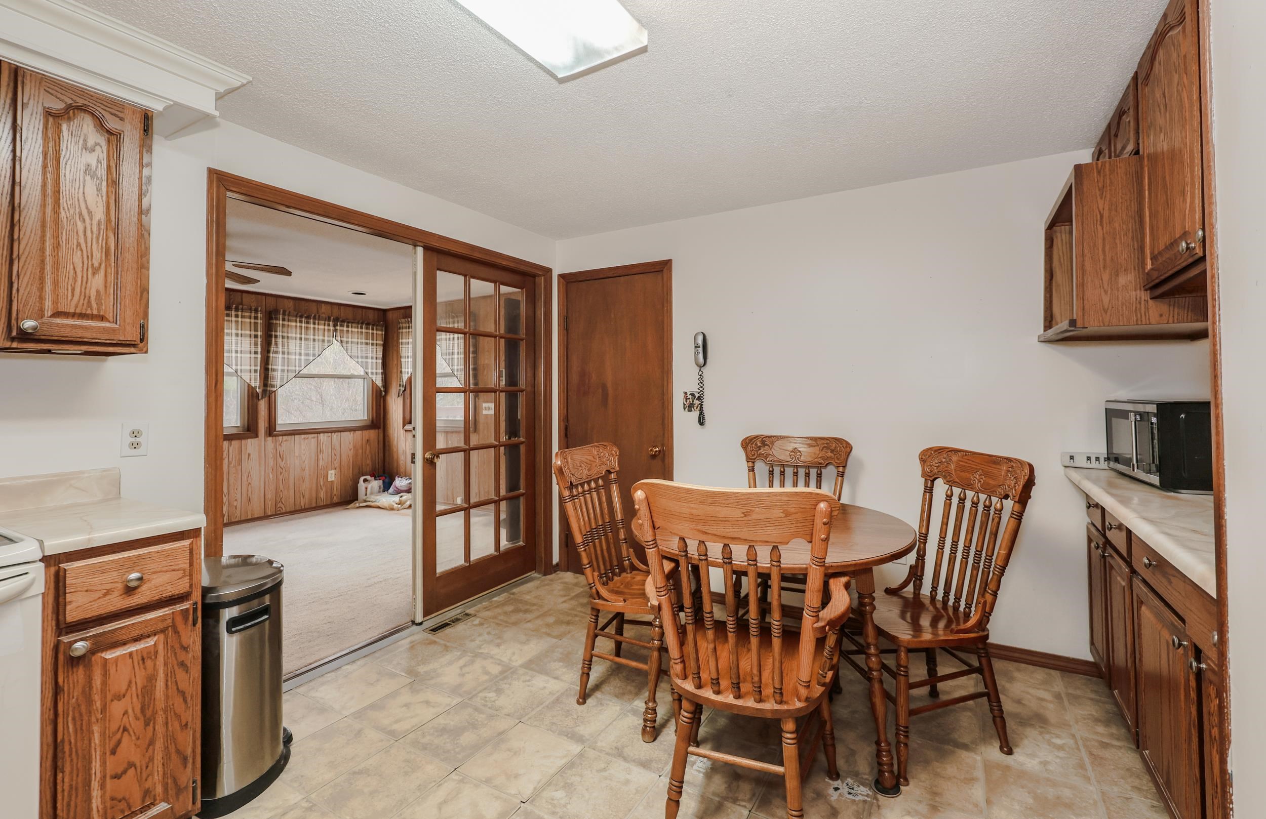 37 Country Club Ln, Merrimack, NH 03054