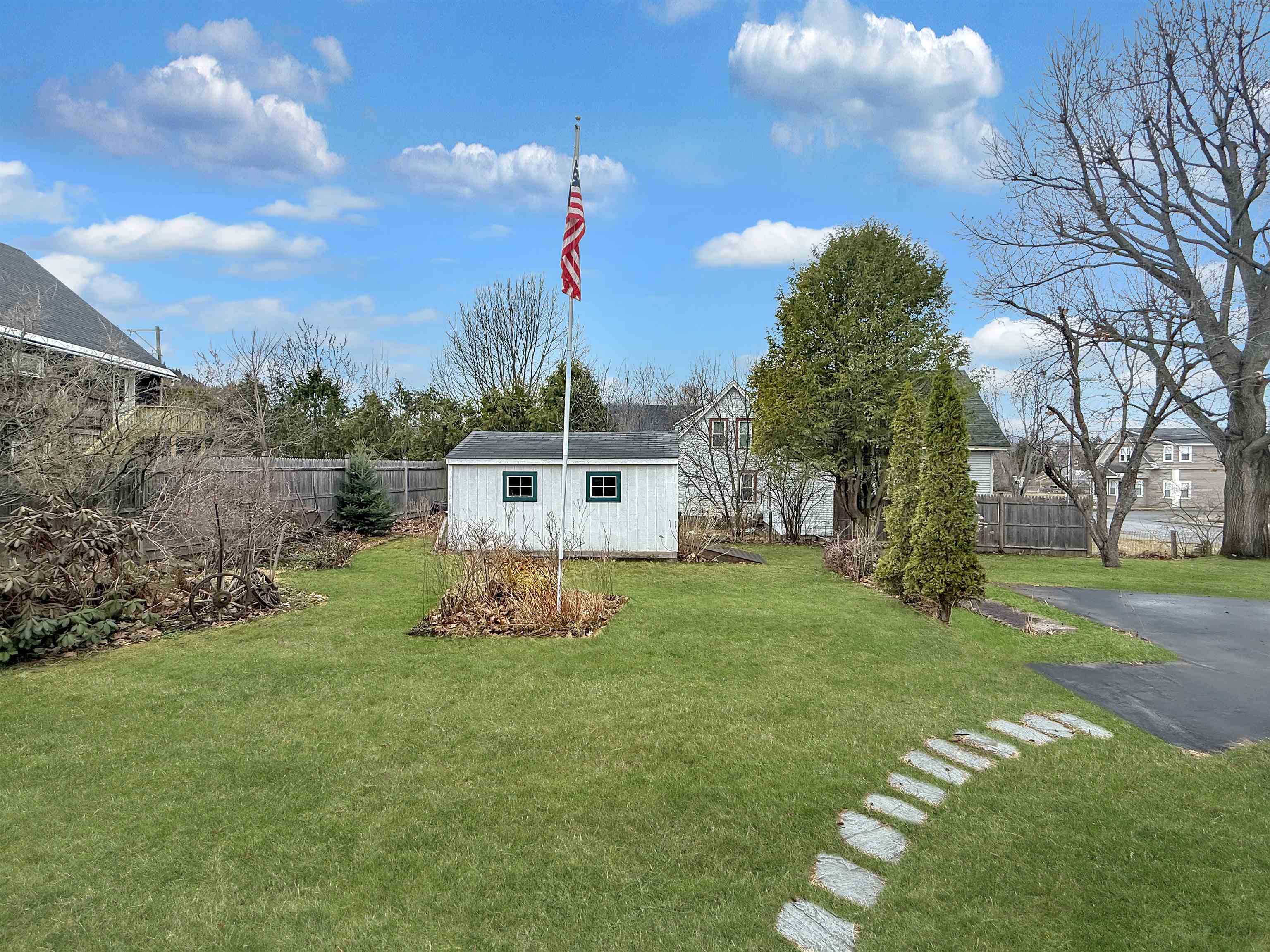 58 Pleasant St, Colebrook, NH 03576