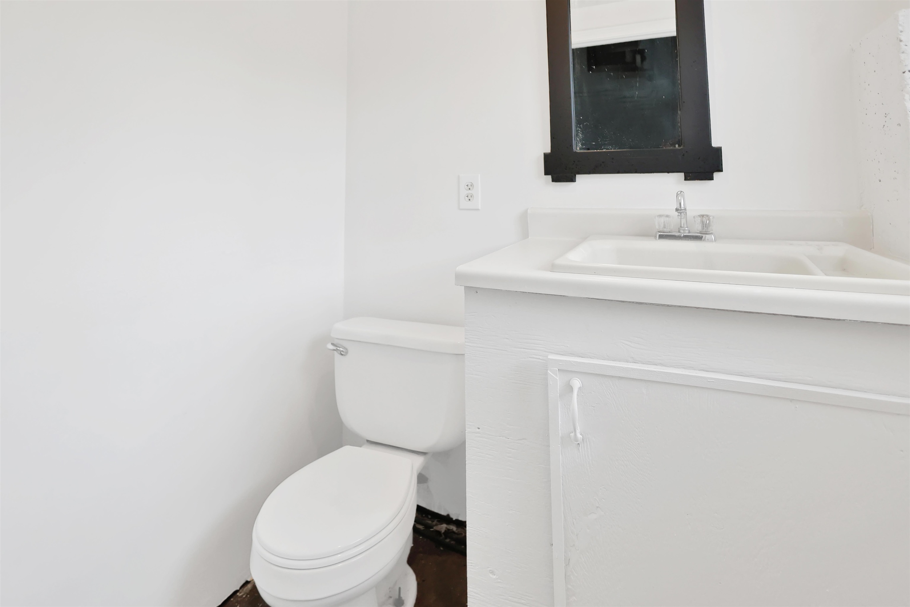 2A Mulberry St, Windham, NH 03087