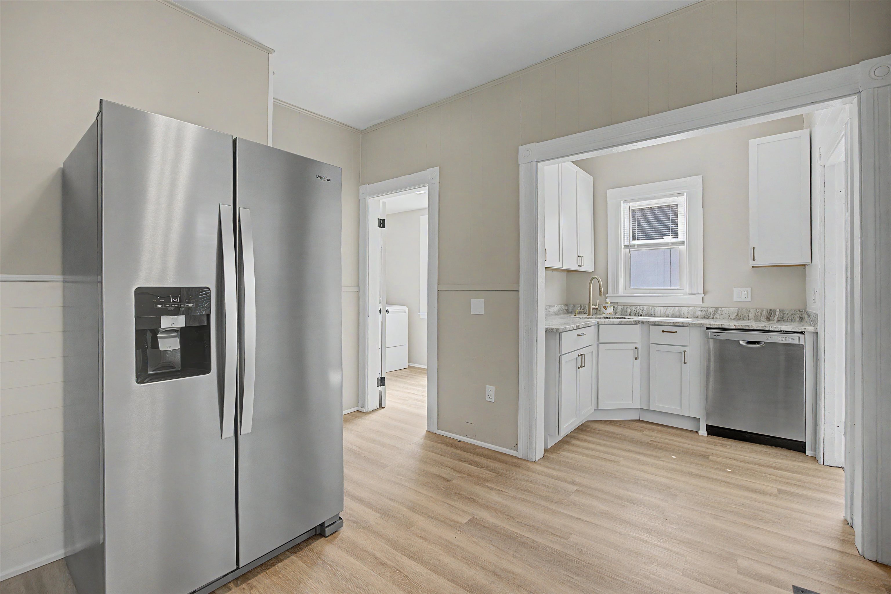 118 W Hillcrest Ave, Manchester, NH 03103