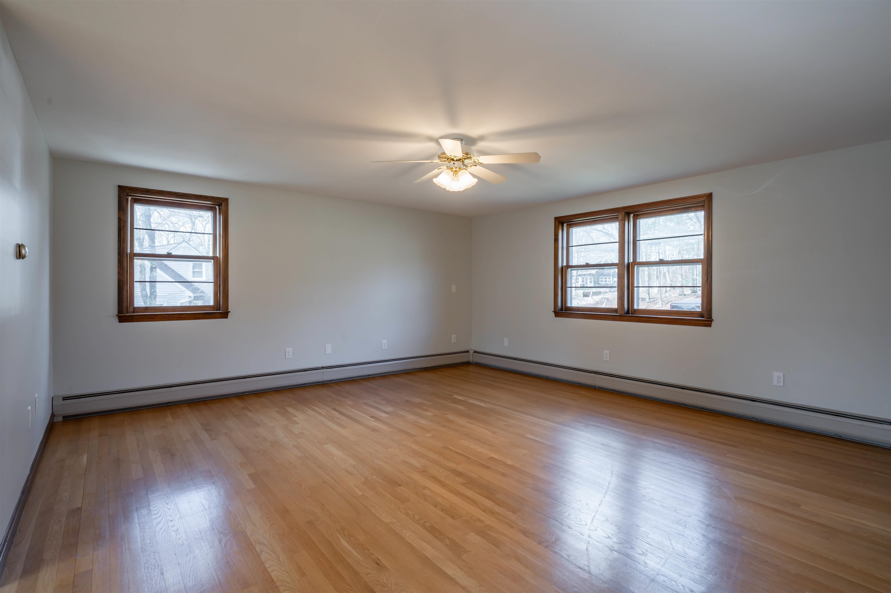 422 Main Dunstable Rd, Nashua, NH 03063