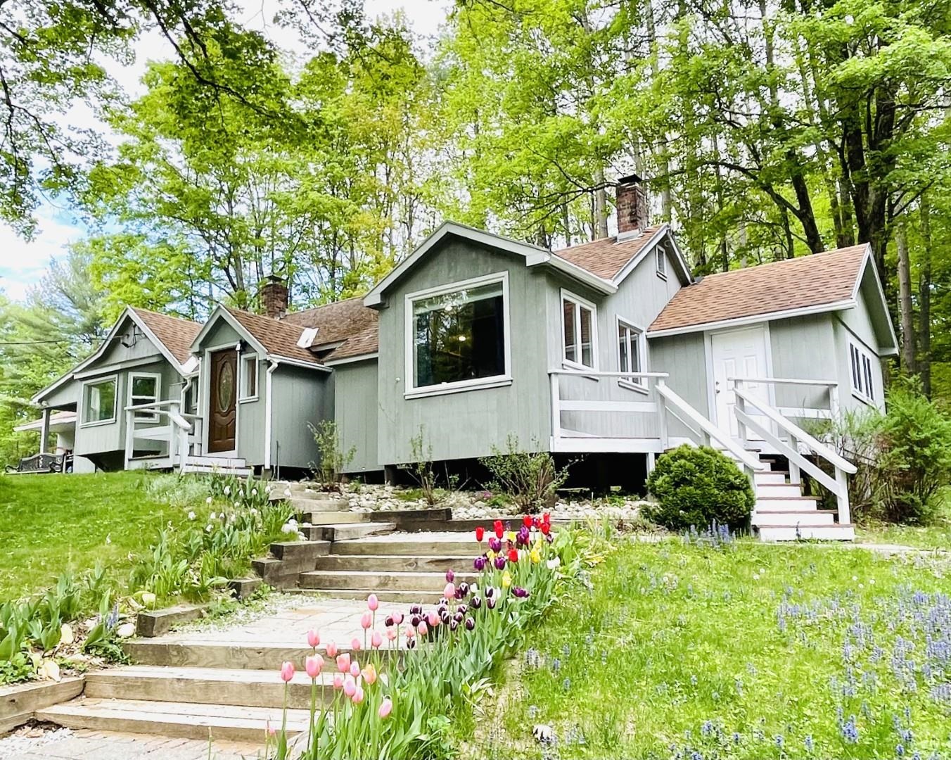 Shaftsbury VT&nbsp;Home for sale $397,000 $230 per sq.ft.