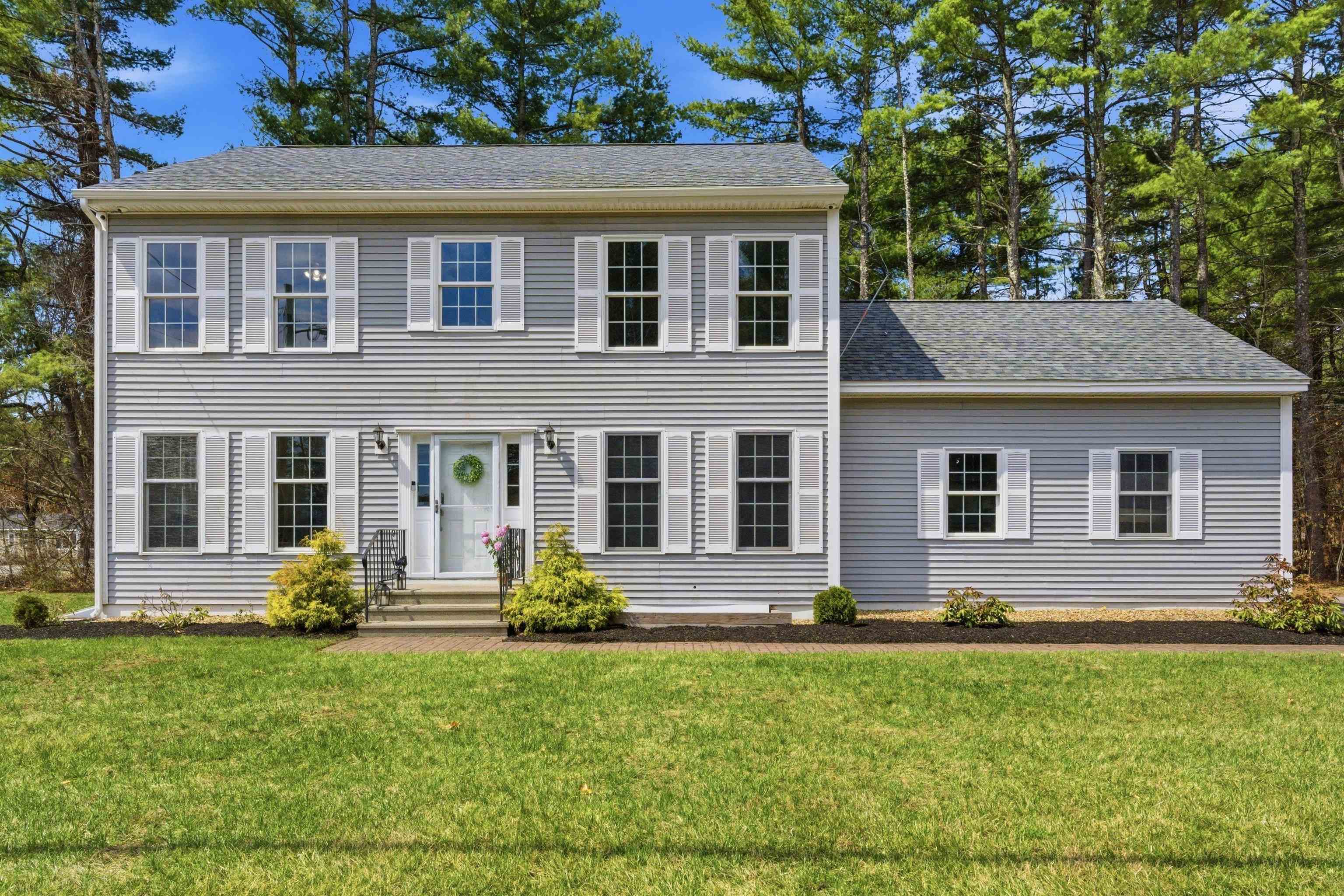 Swanzey NH&nbsp;Home for sale $$640,000 $243 per sq.ft.