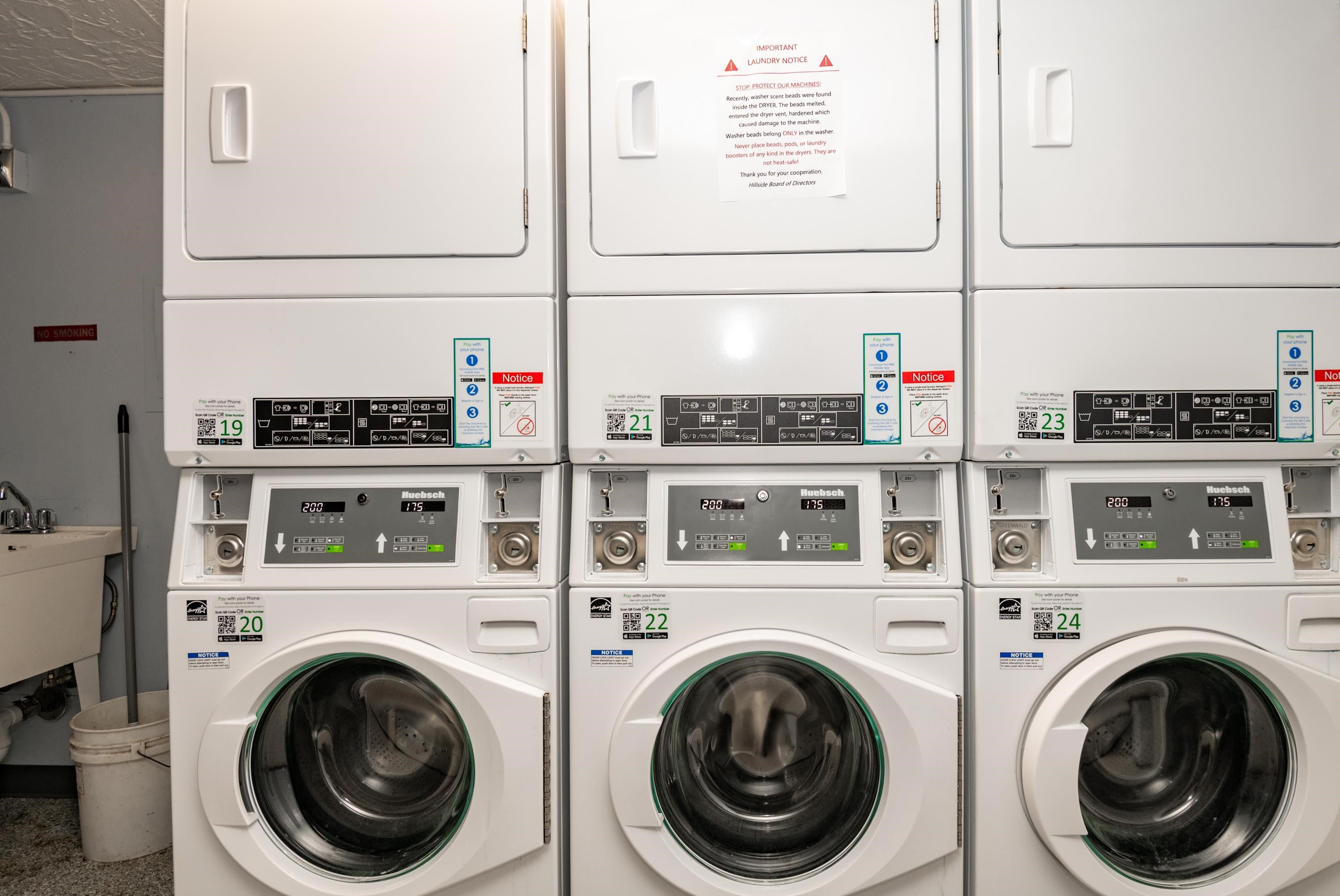 5 Silvestri Cir, Derry, NH 03038