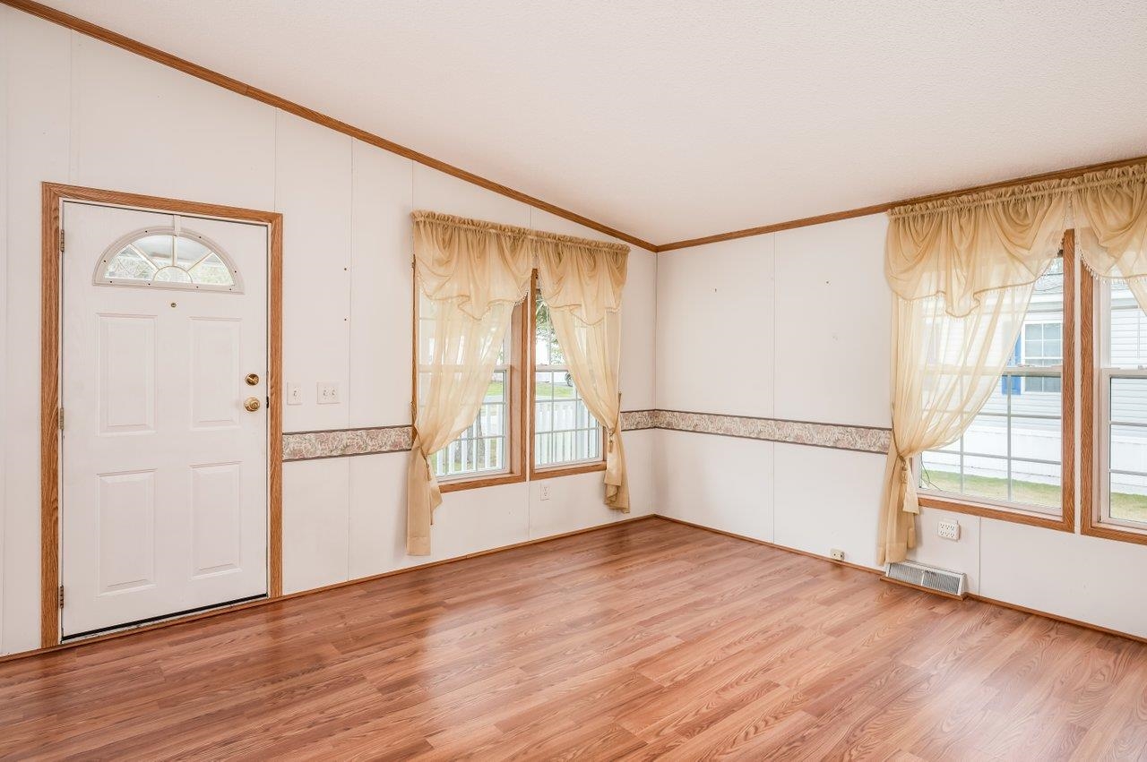 152 Eagle Dr, Rochester, NH 03868