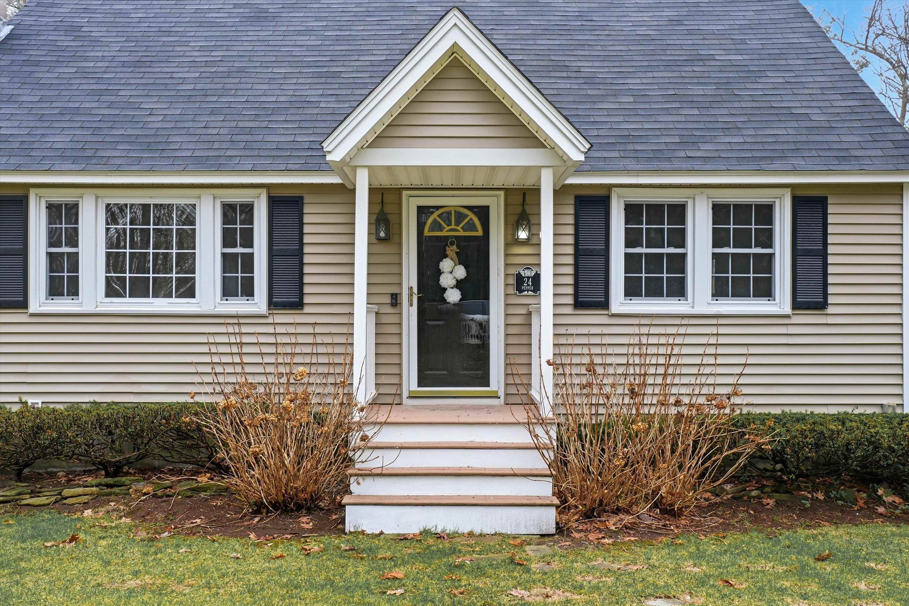 24 Fordway Extension, Windham, NH 03087