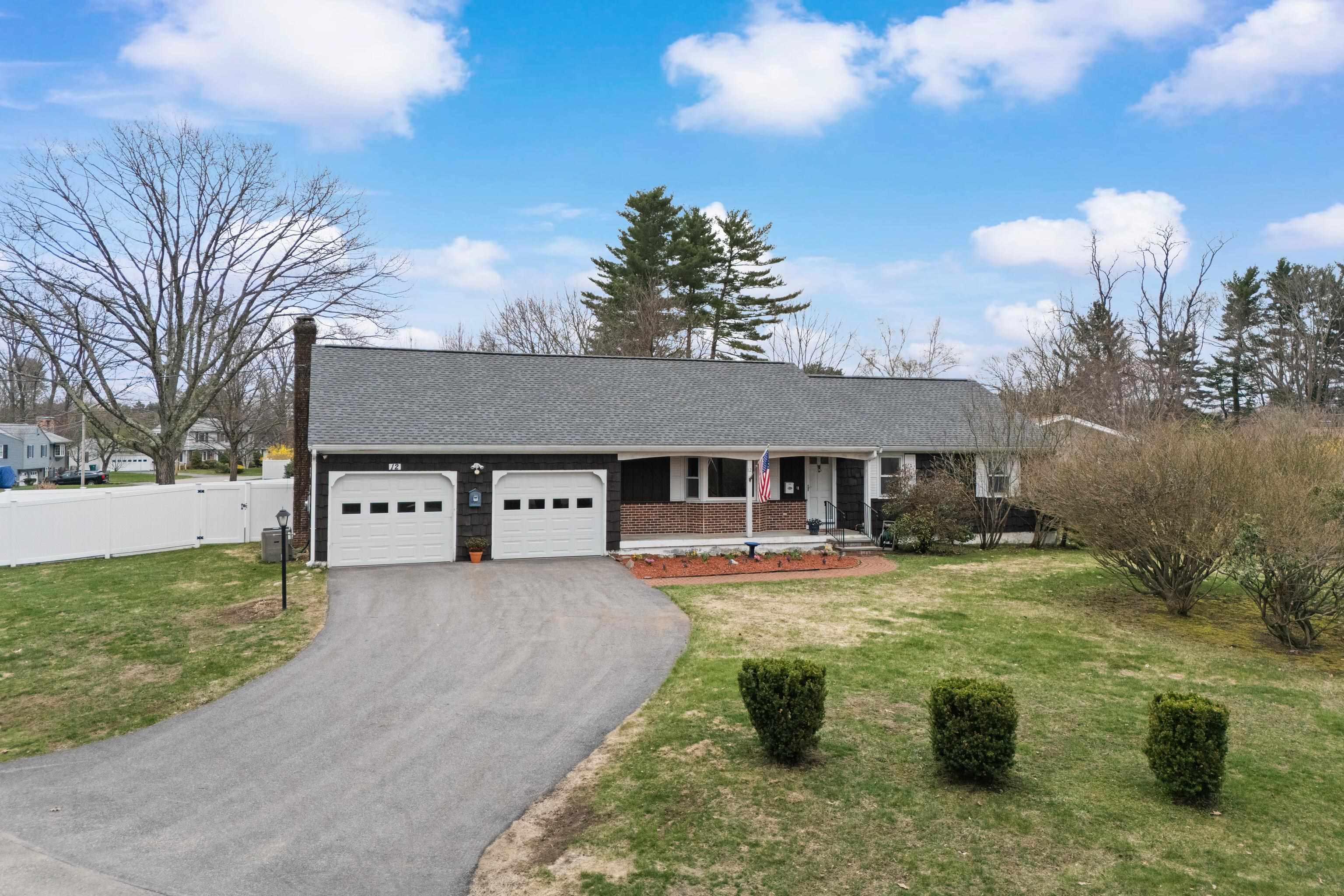 12 Colonial Cir, Hampton, NH 03842-3317