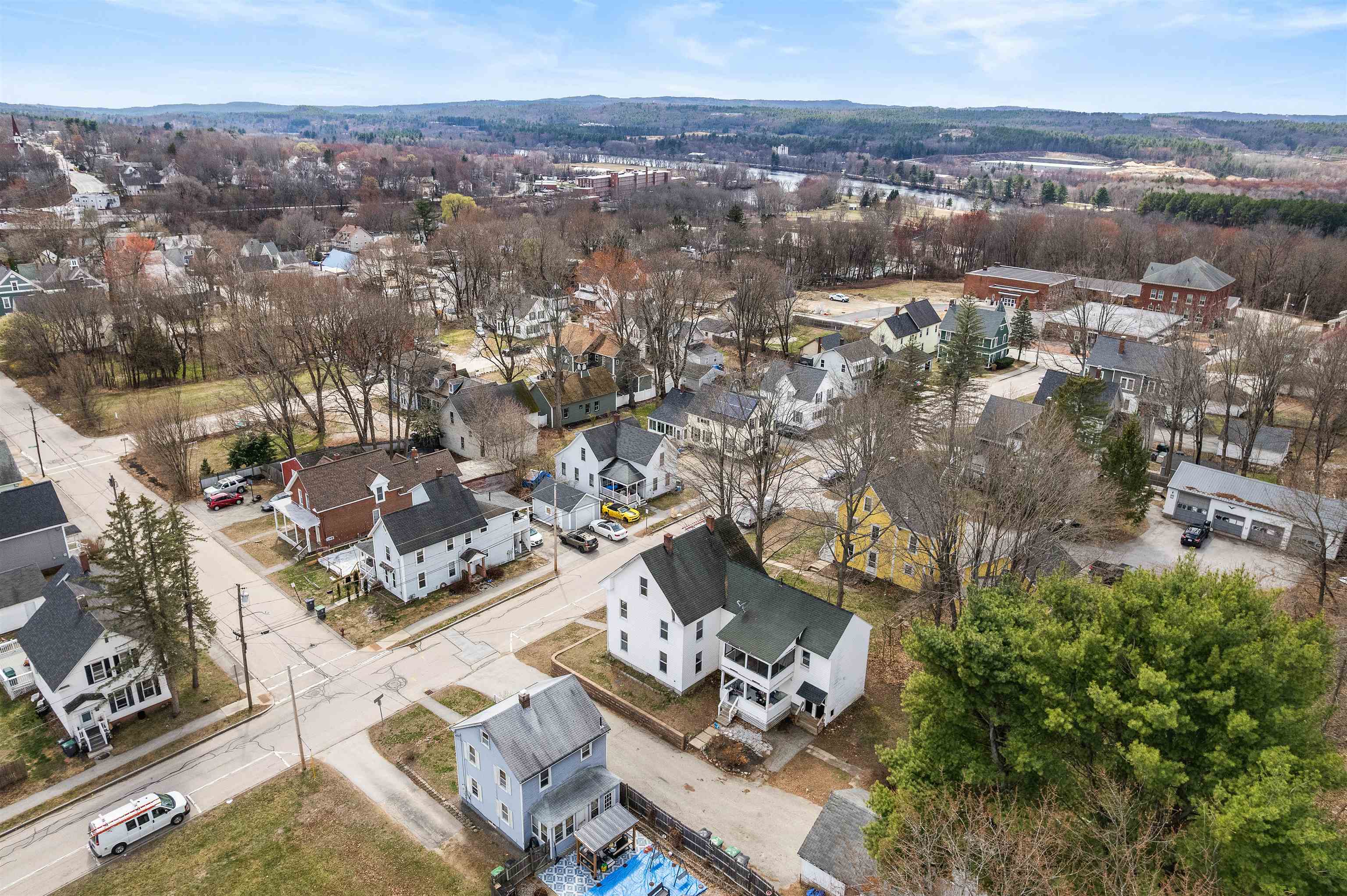 9 Pine St, Pembroke, NH 03275