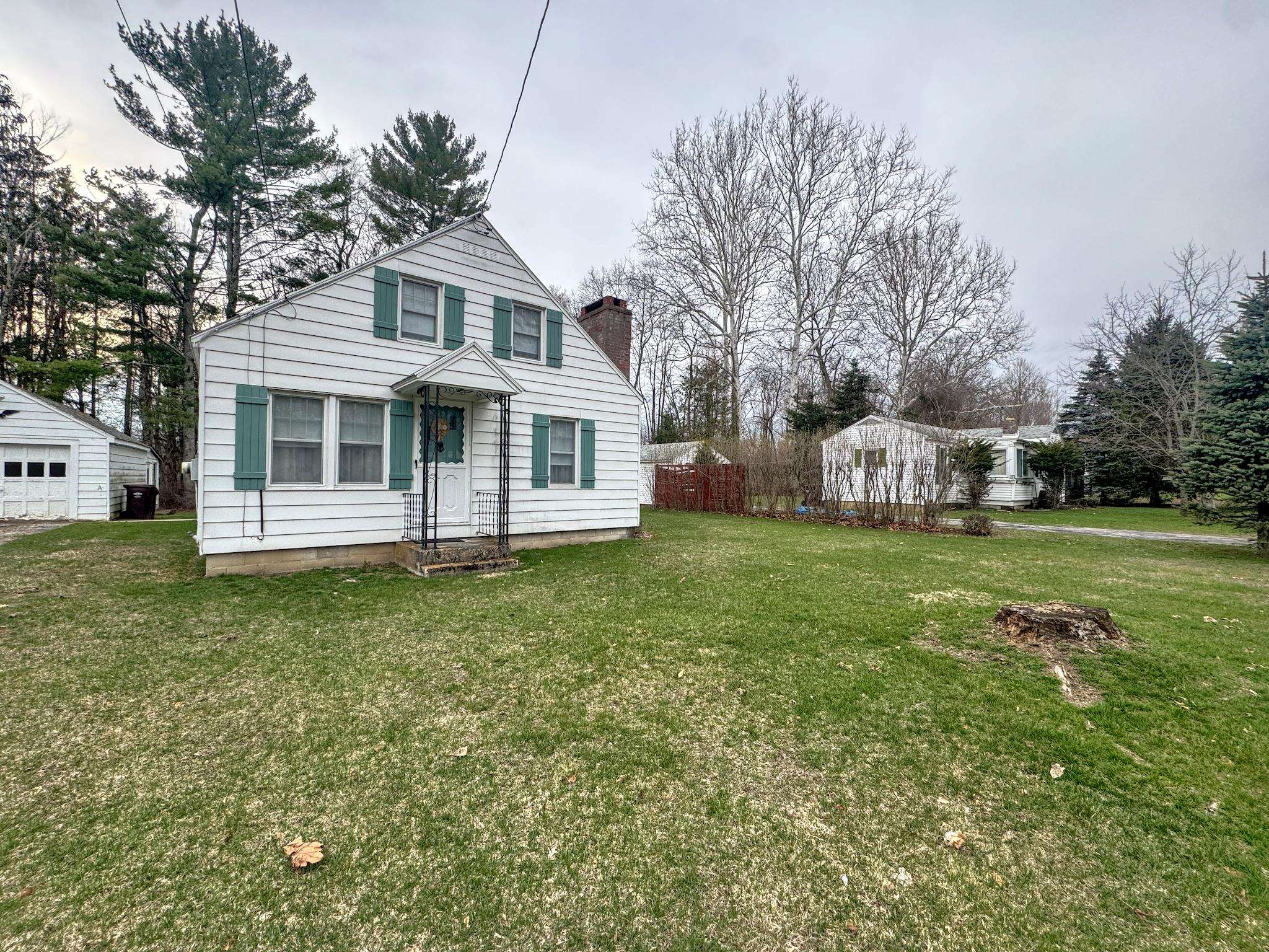 47 Sycamore Ln, Shaftsbury, VT 05262