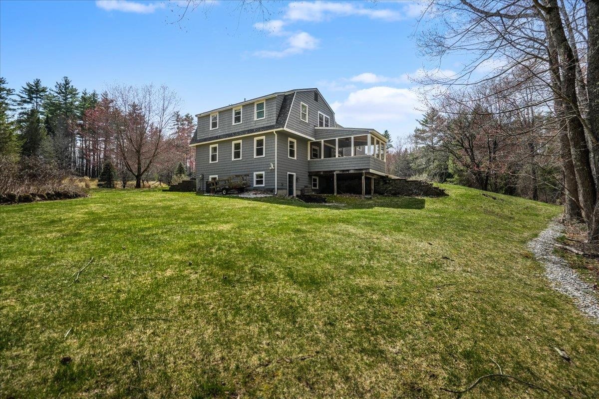 20 French Ct, Merrimack, NH 03054