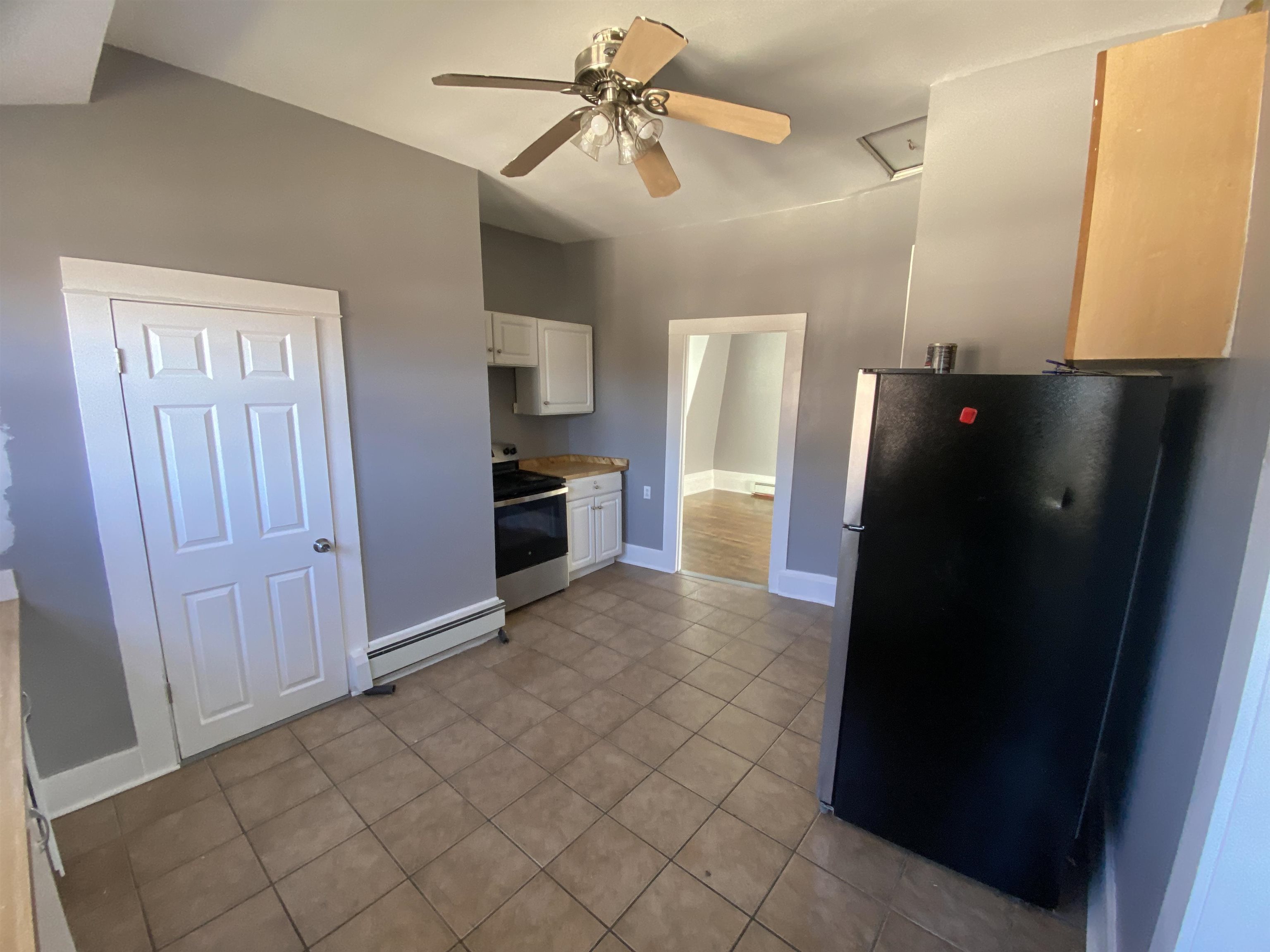 CLAREMONT NH&nbsp;Claremont_NH for sale $Apartment For Lease: $1,800