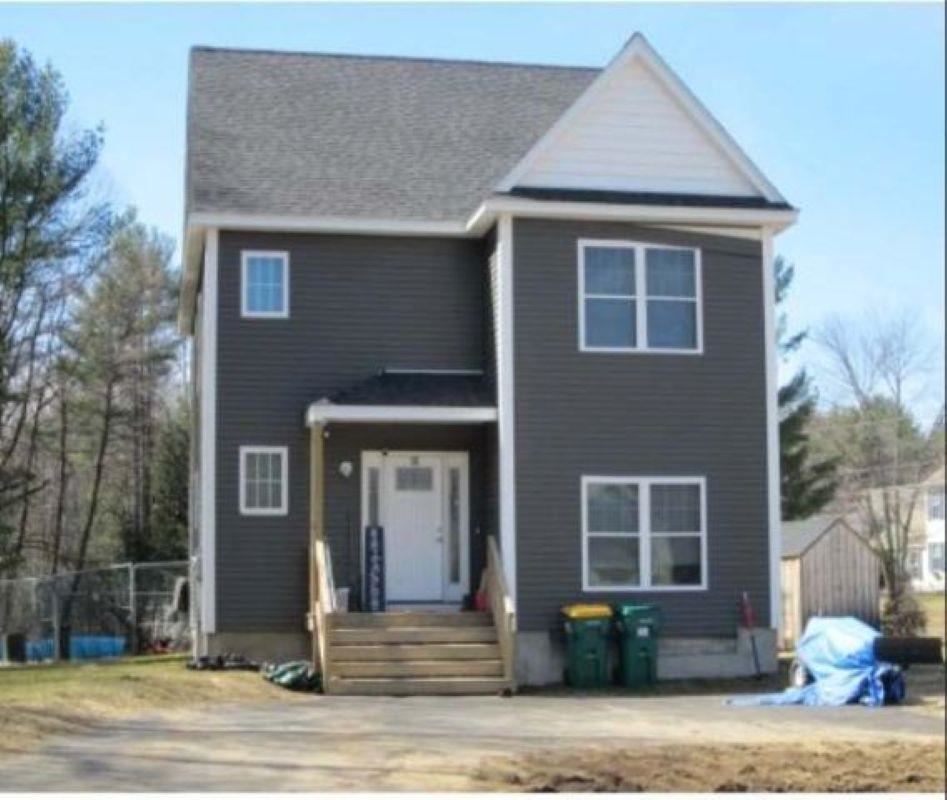 10 Norway Plains Rd, Rochester, NH 03868