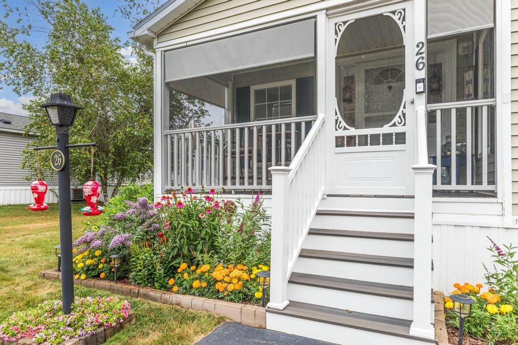 26 Watercress Dr, Rochester, NH 03868