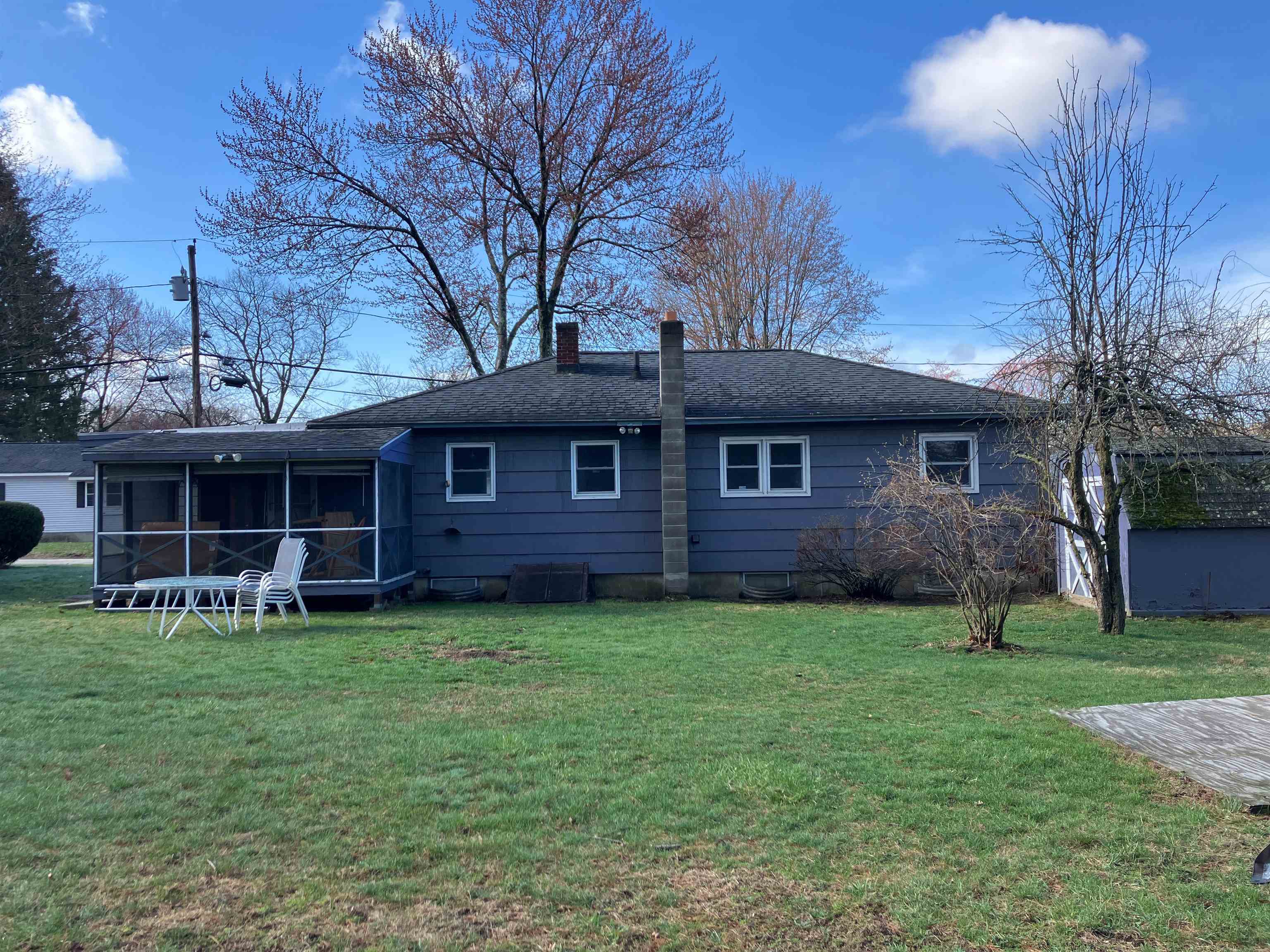 120 Purdue St, Manchester, NH 03103