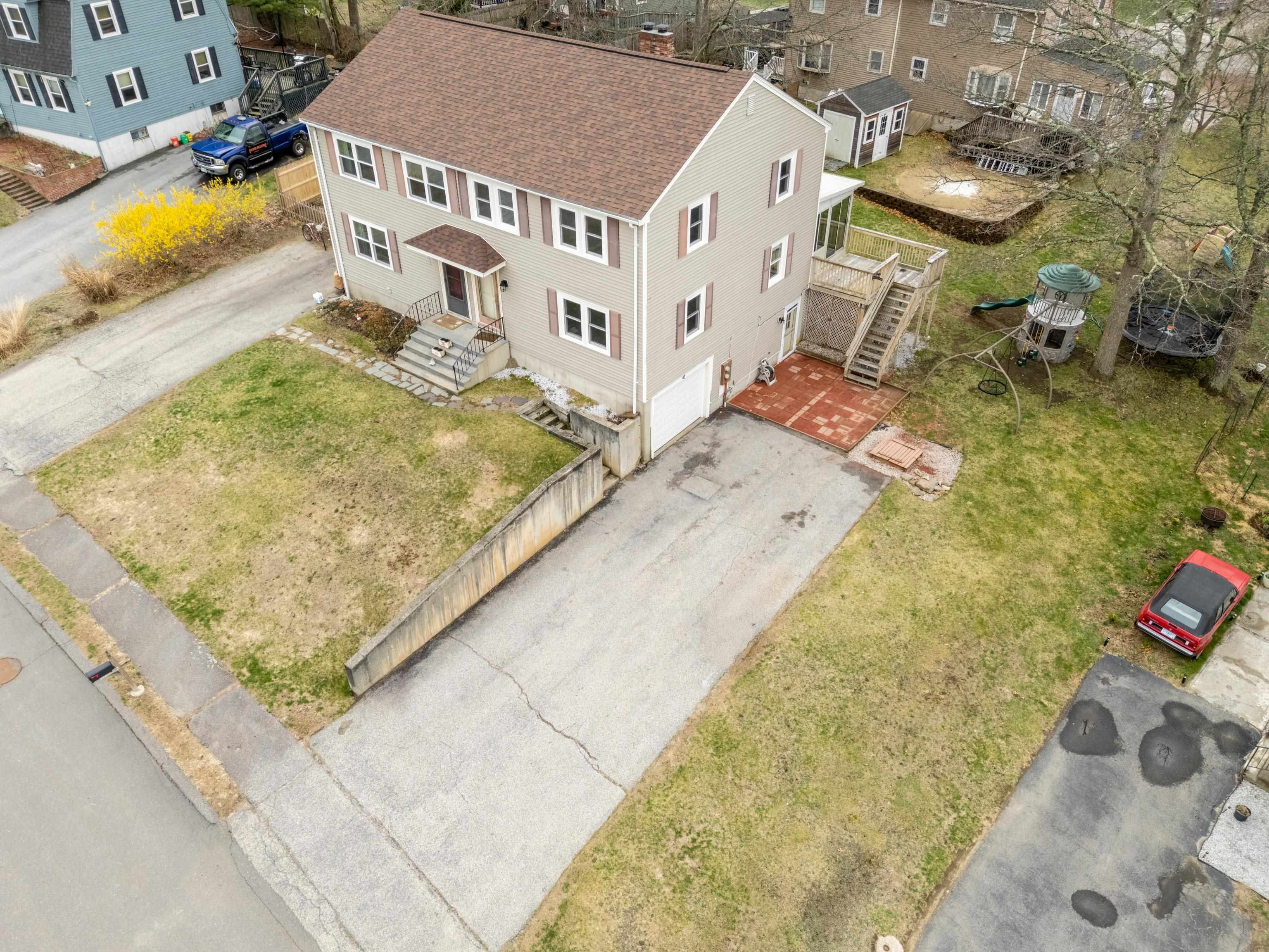 19R Brian Ave, Derry, NH 03038