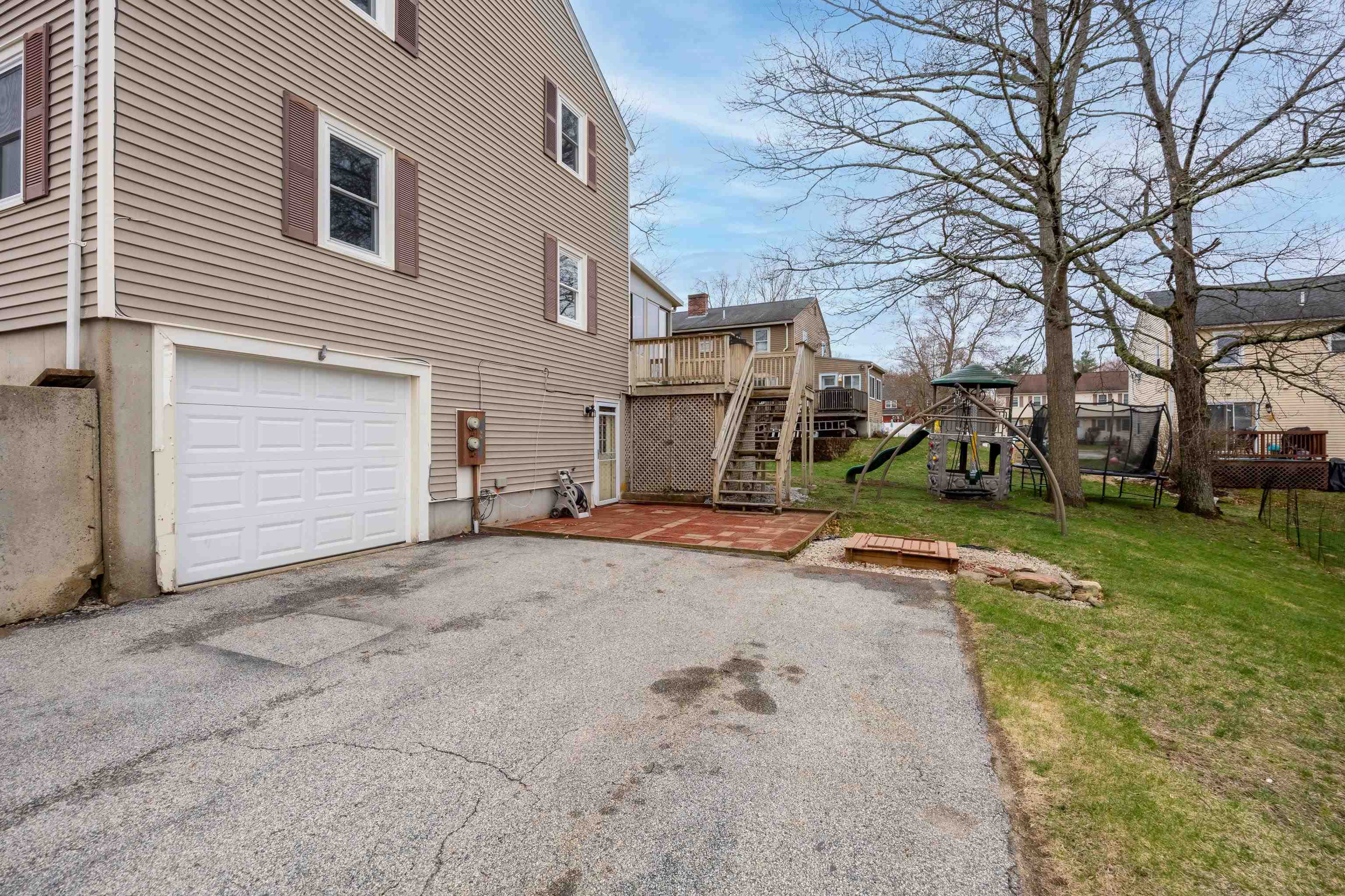 19R Brian Ave, Derry, NH 03038