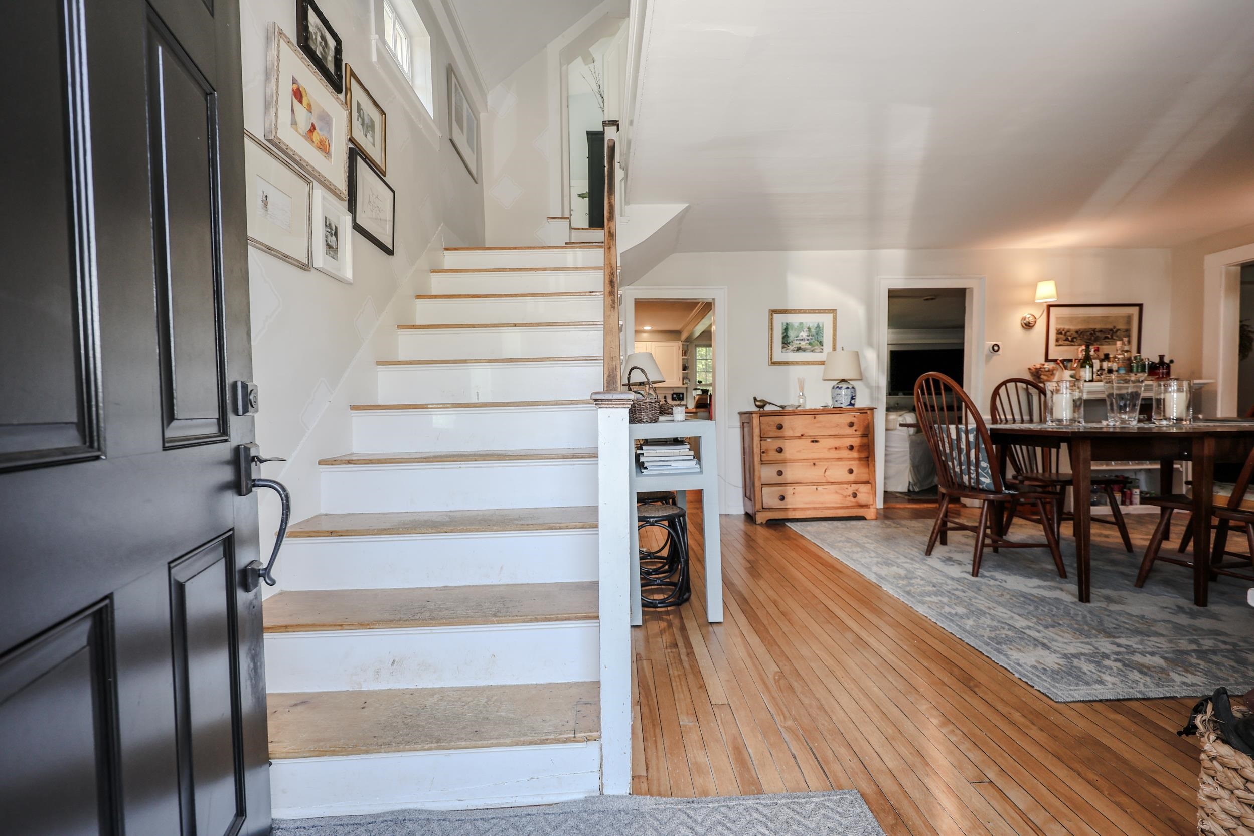 89 Old Henniker Rd, Hopkinton, NH 03229