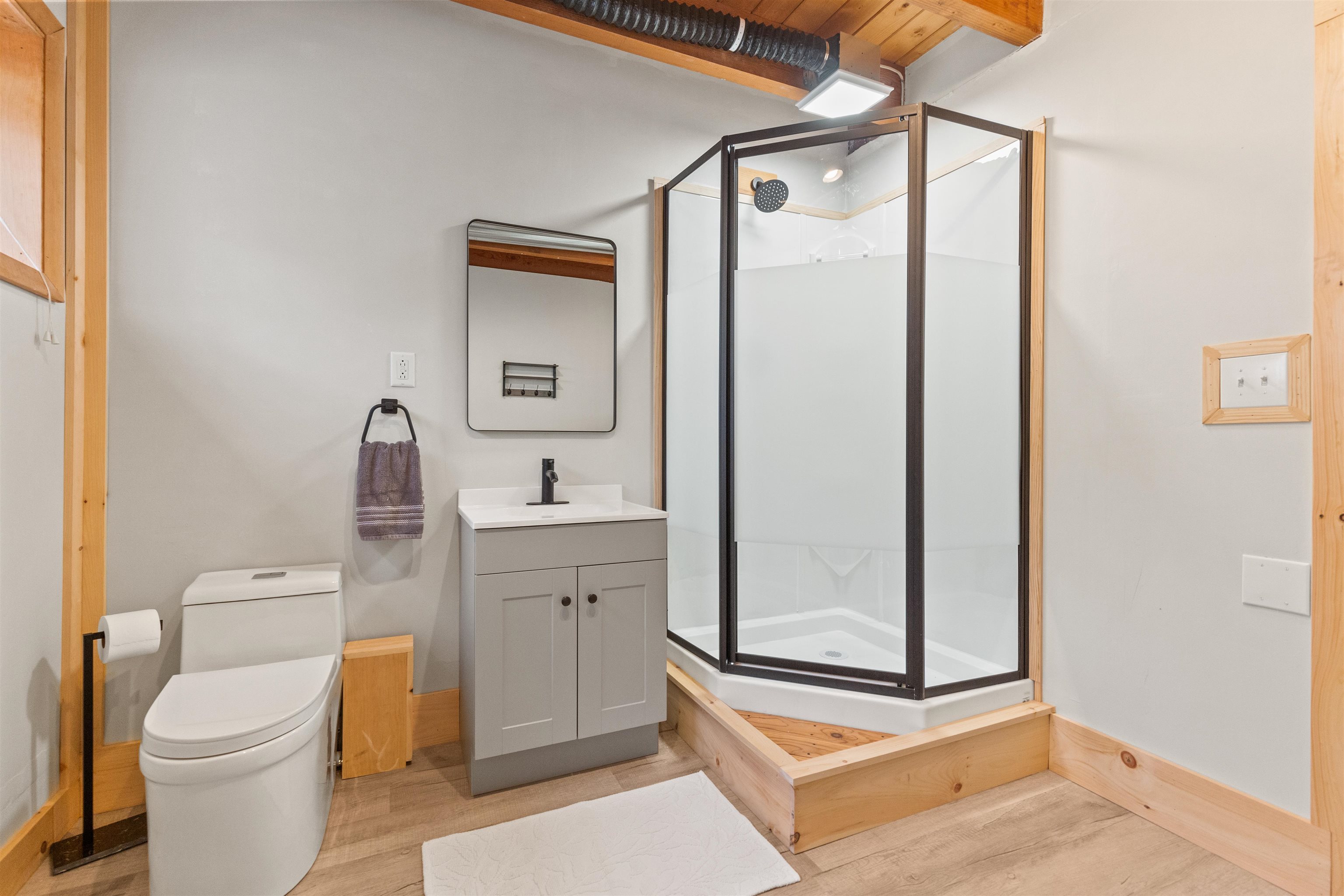 196 Black Cat Island Rd, Moultonborough, NH 03254