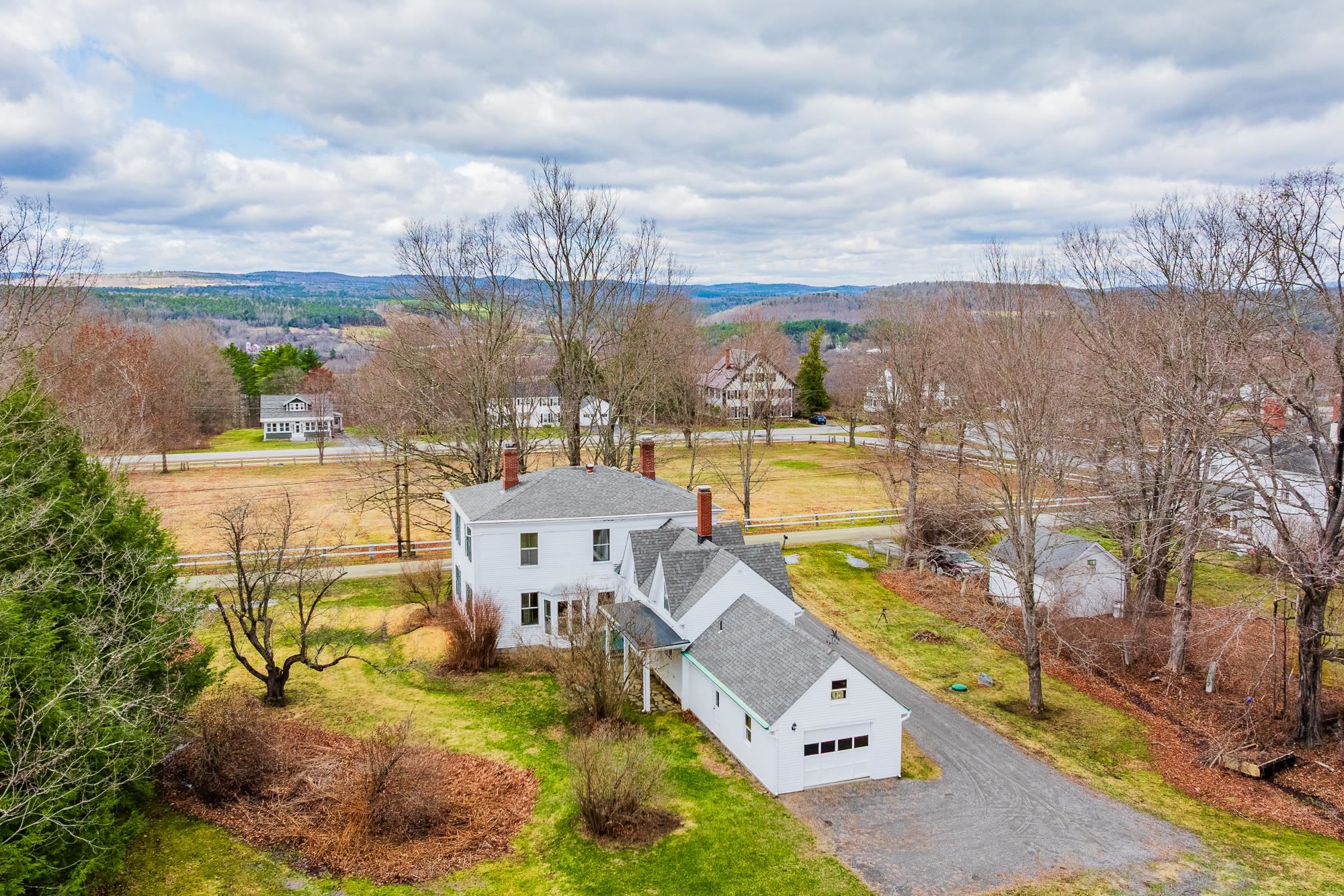 52 School St, Haverhill, NH 03765