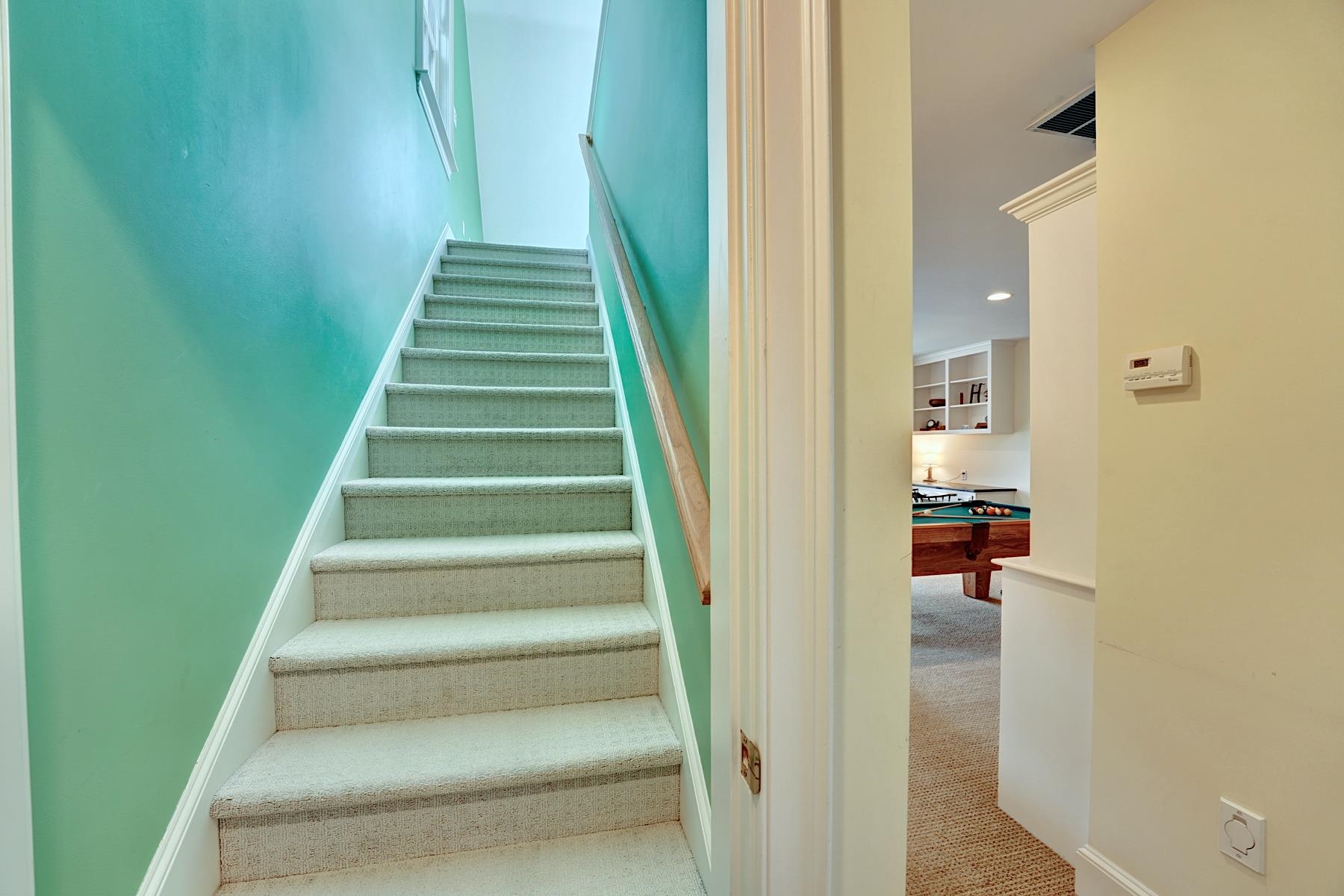 579 Sagamore Ave, Portsmouth, NH 03801