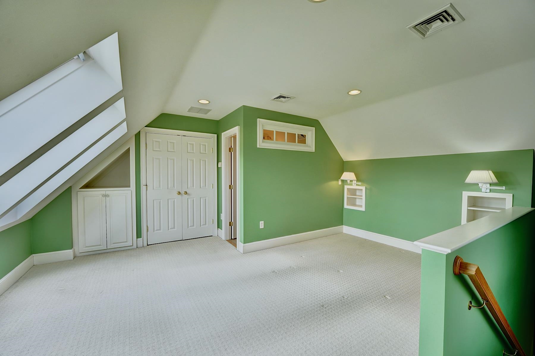 579 Sagamore Ave, Portsmouth, NH 03801