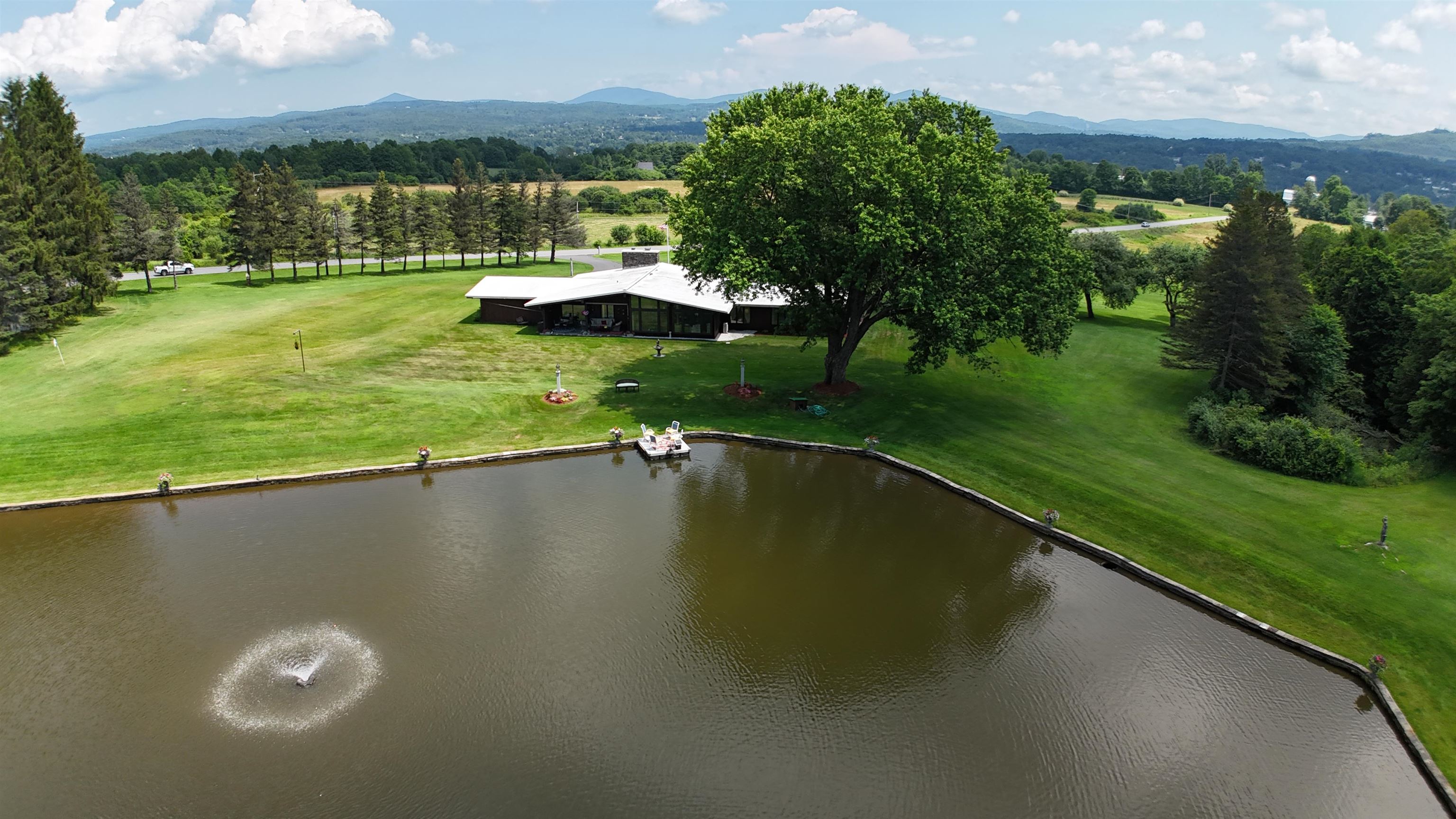 Barre Town VT&nbsp;Home for sale $$799,000 $152 per sq.ft.