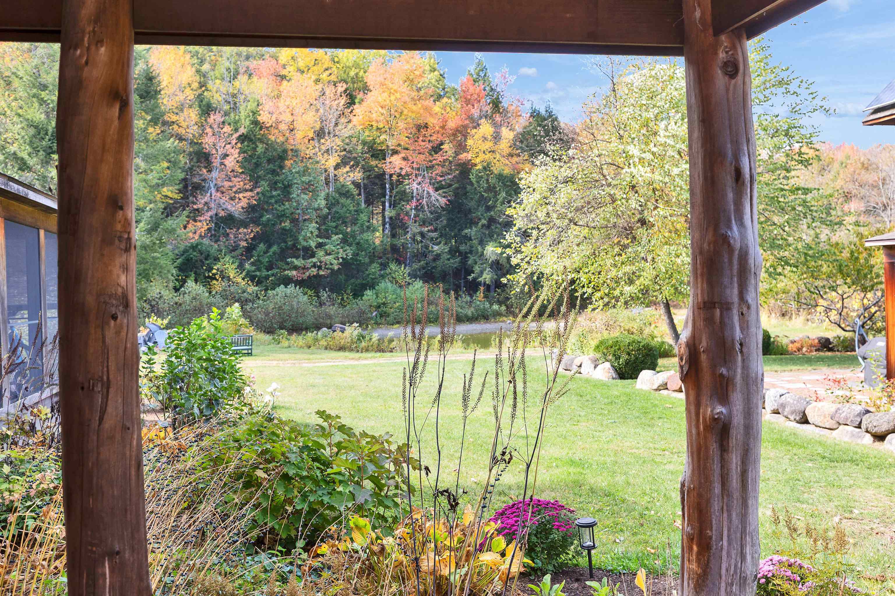 100 Steele Rd, Peterborough, NH 03458