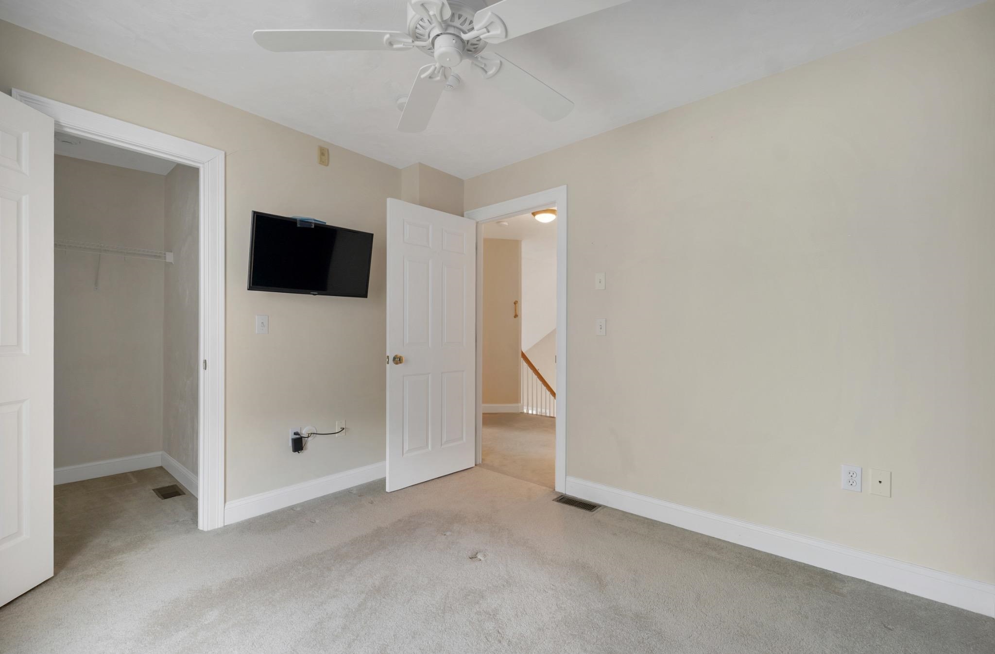 176 Hickory Stick Ln, Laconia, NH 03246