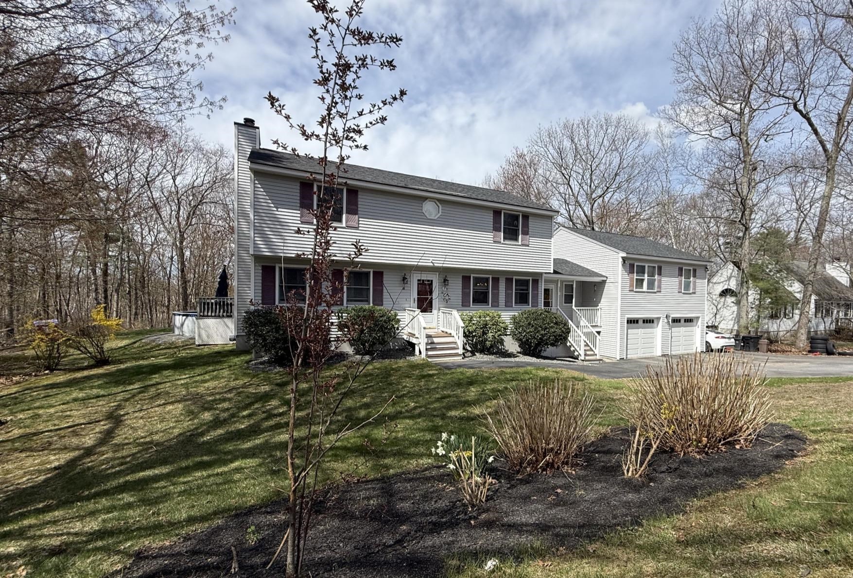 14 Garvin Rd, Derry, NH 03038