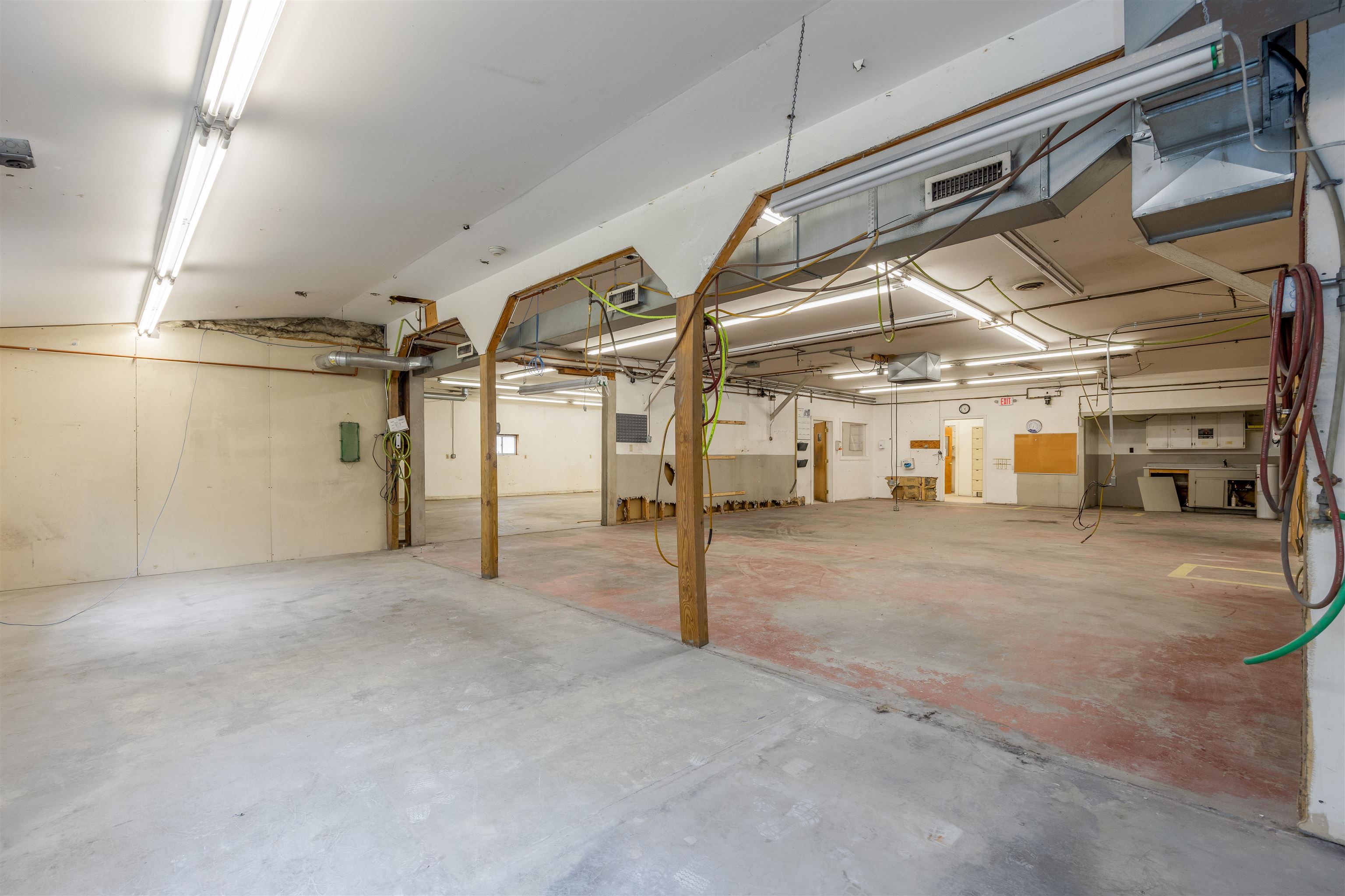 3 Putnam Rd, Newport, NH 03773