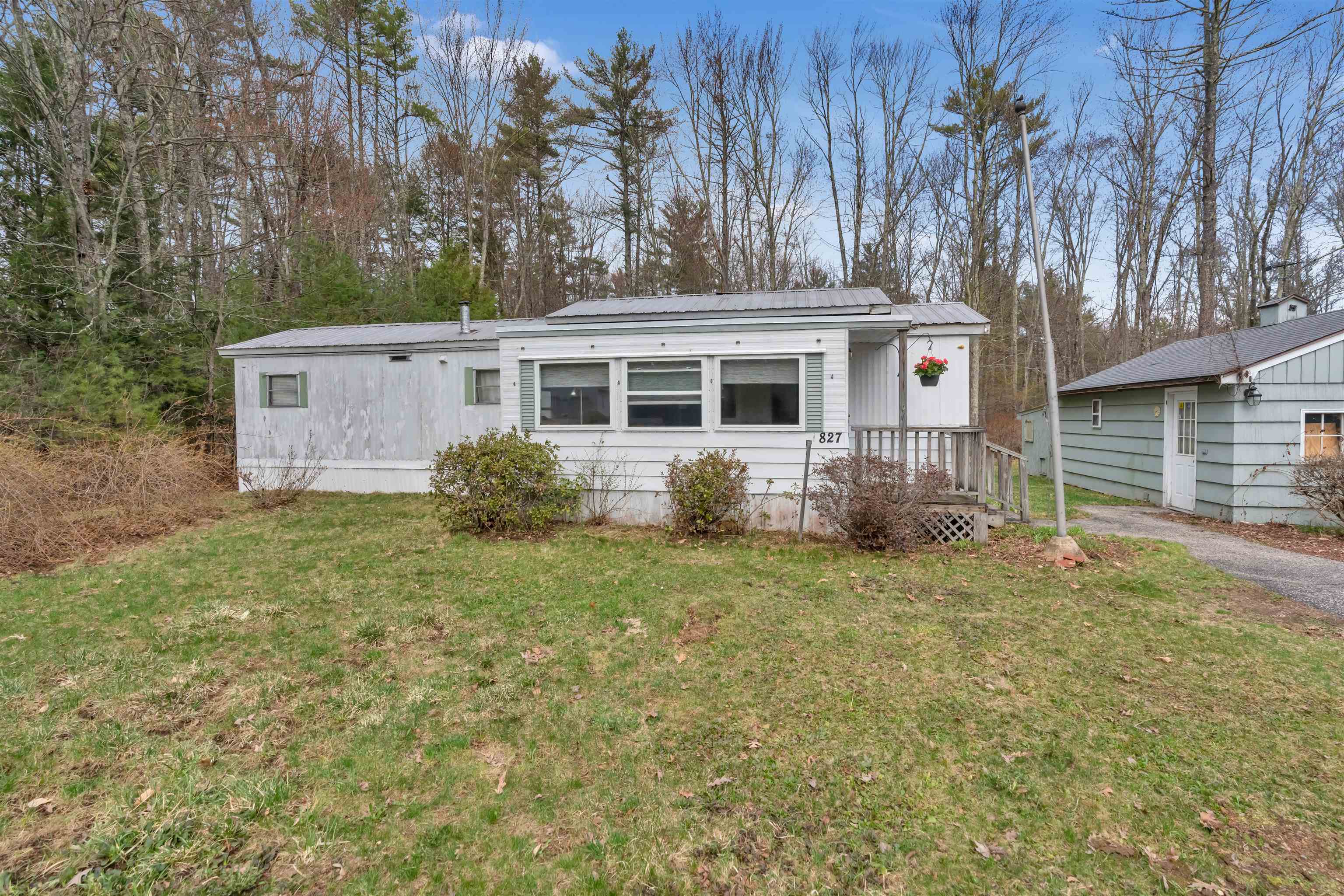 827 Franklin Pierce Hw, Barrington, NH 03825
