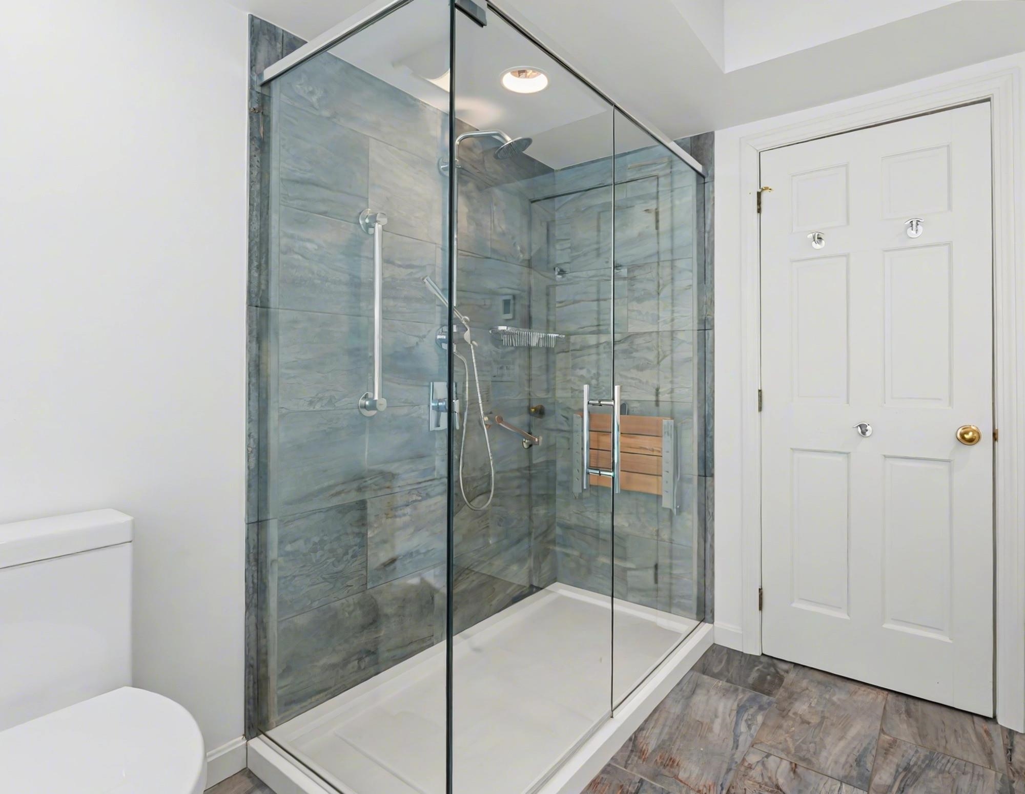 19 Highland Dr, Amherst, NH 03031