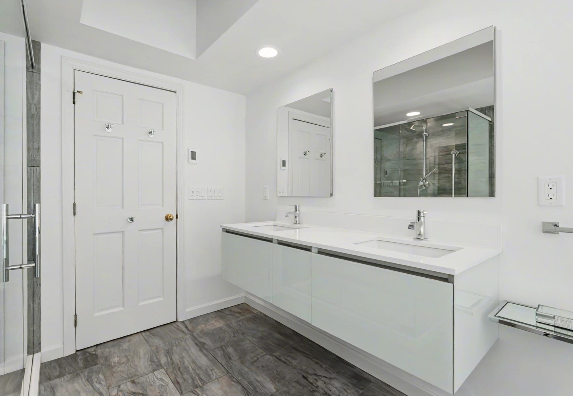 19 Highland Dr, Amherst, NH 03031