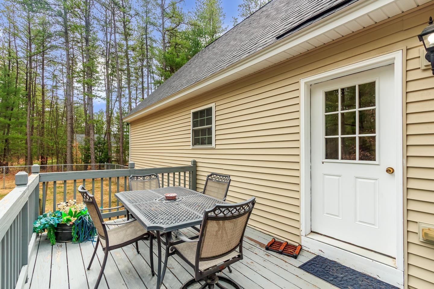439 Silver Pine Ln, Tamworth, NH 03886