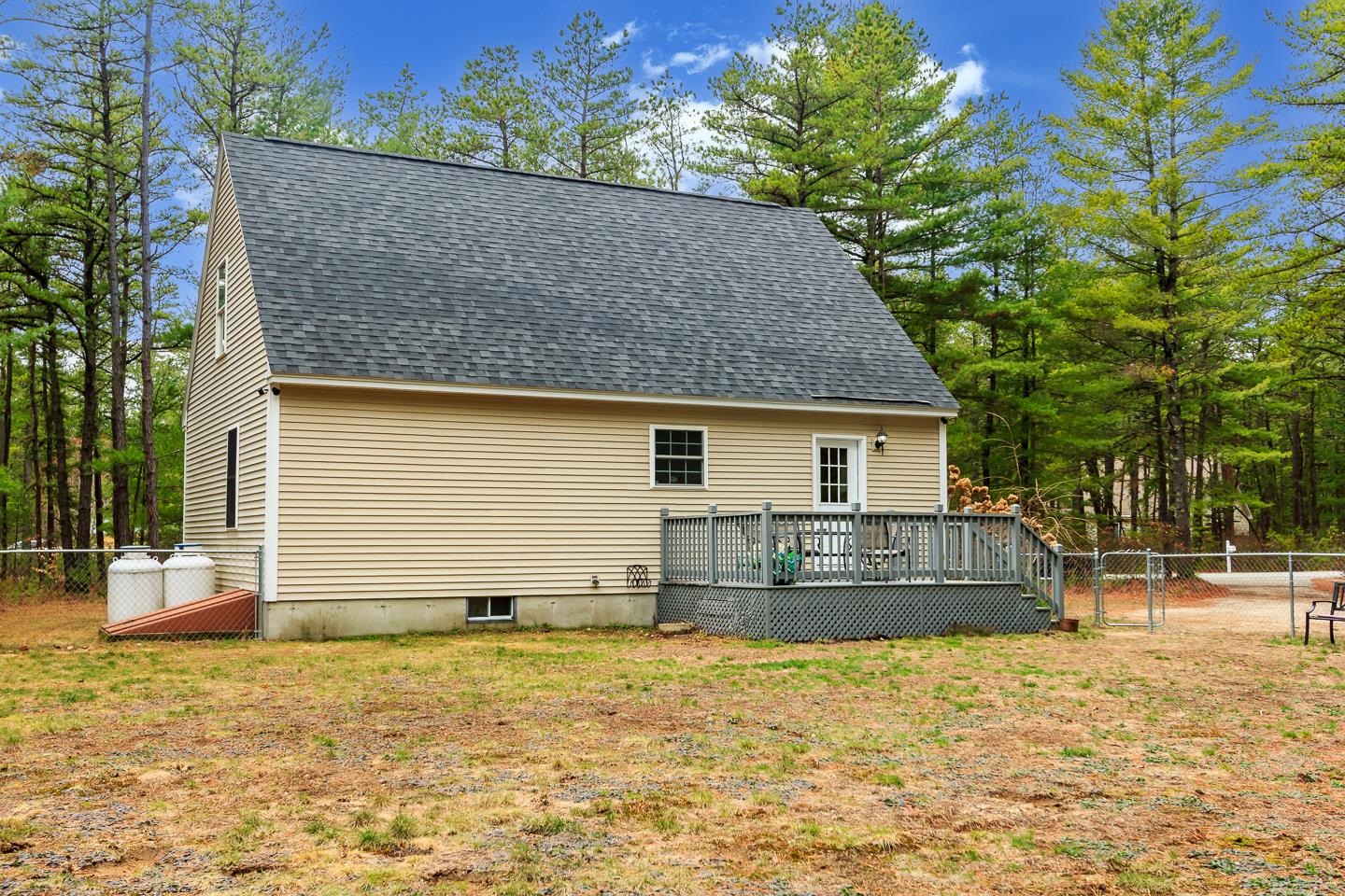 439 Silver Pine Ln, Tamworth, NH 03886