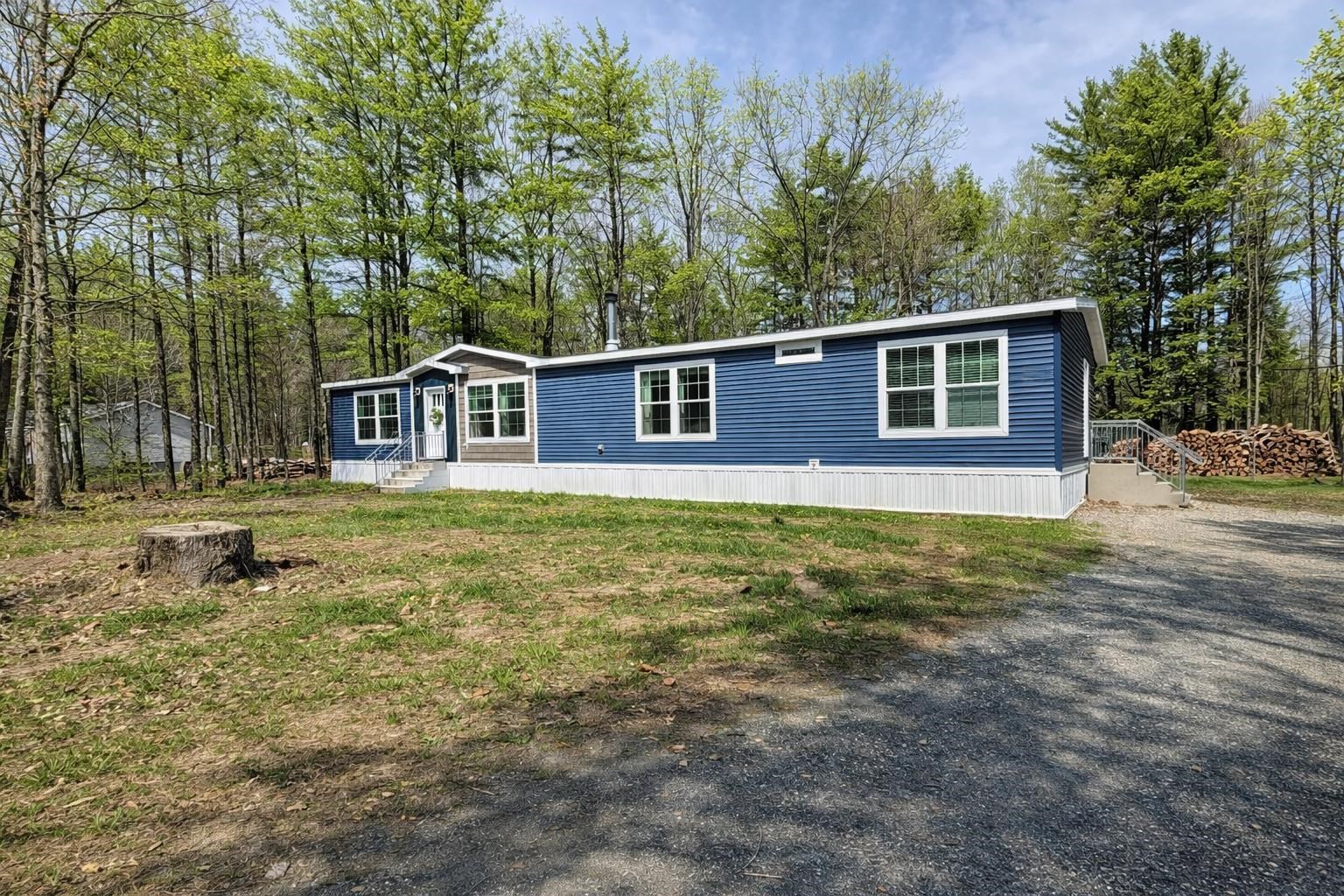 50 Montiero Dr, Hinsdale, NH 03451