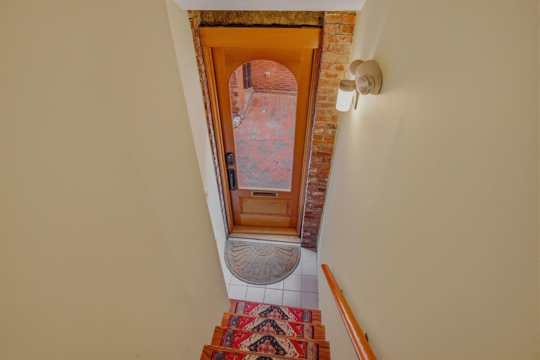 5 Commercial Al #1, Portsmouth, NH 03801