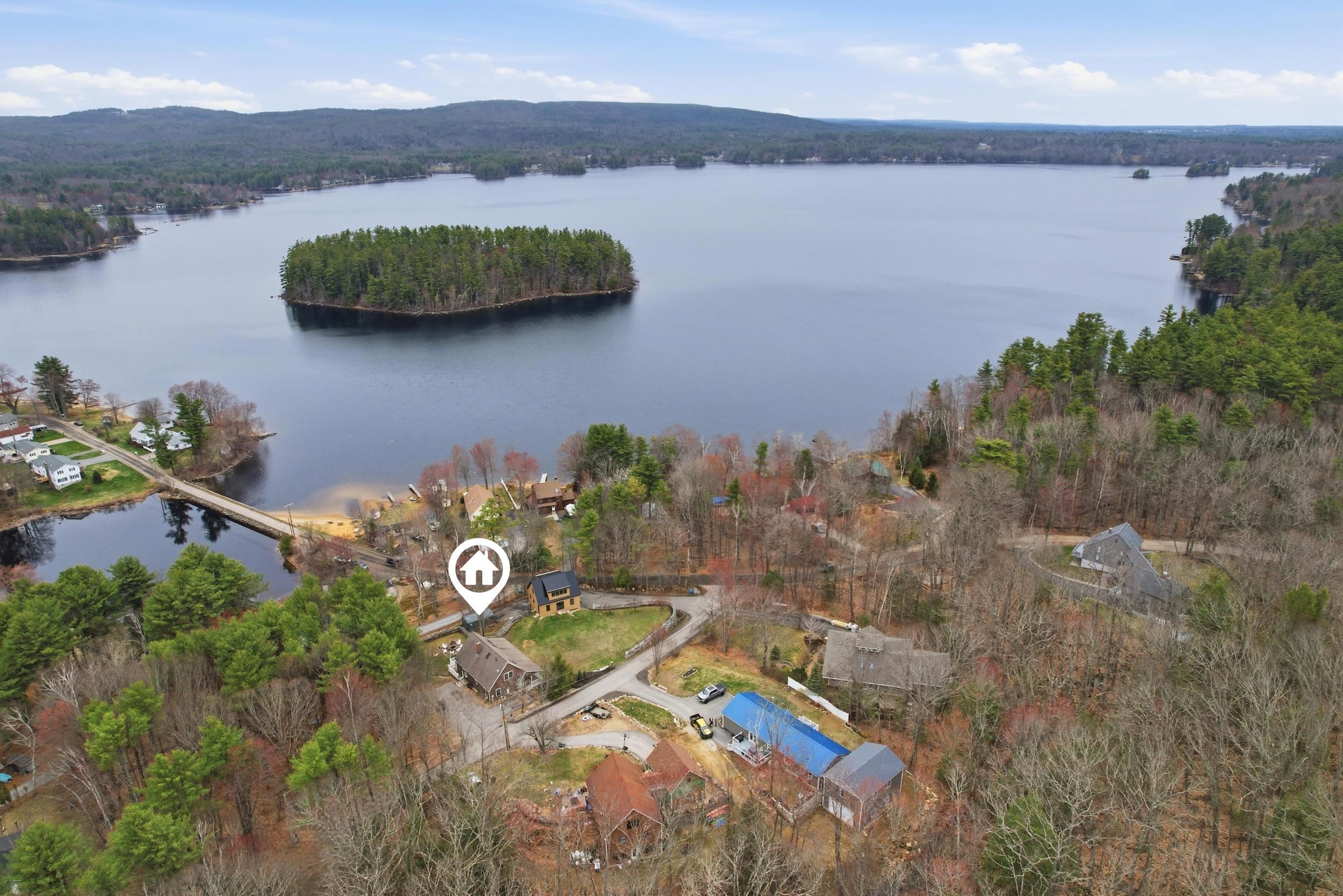 4 Overlook Rd, Northwood, NH 03261