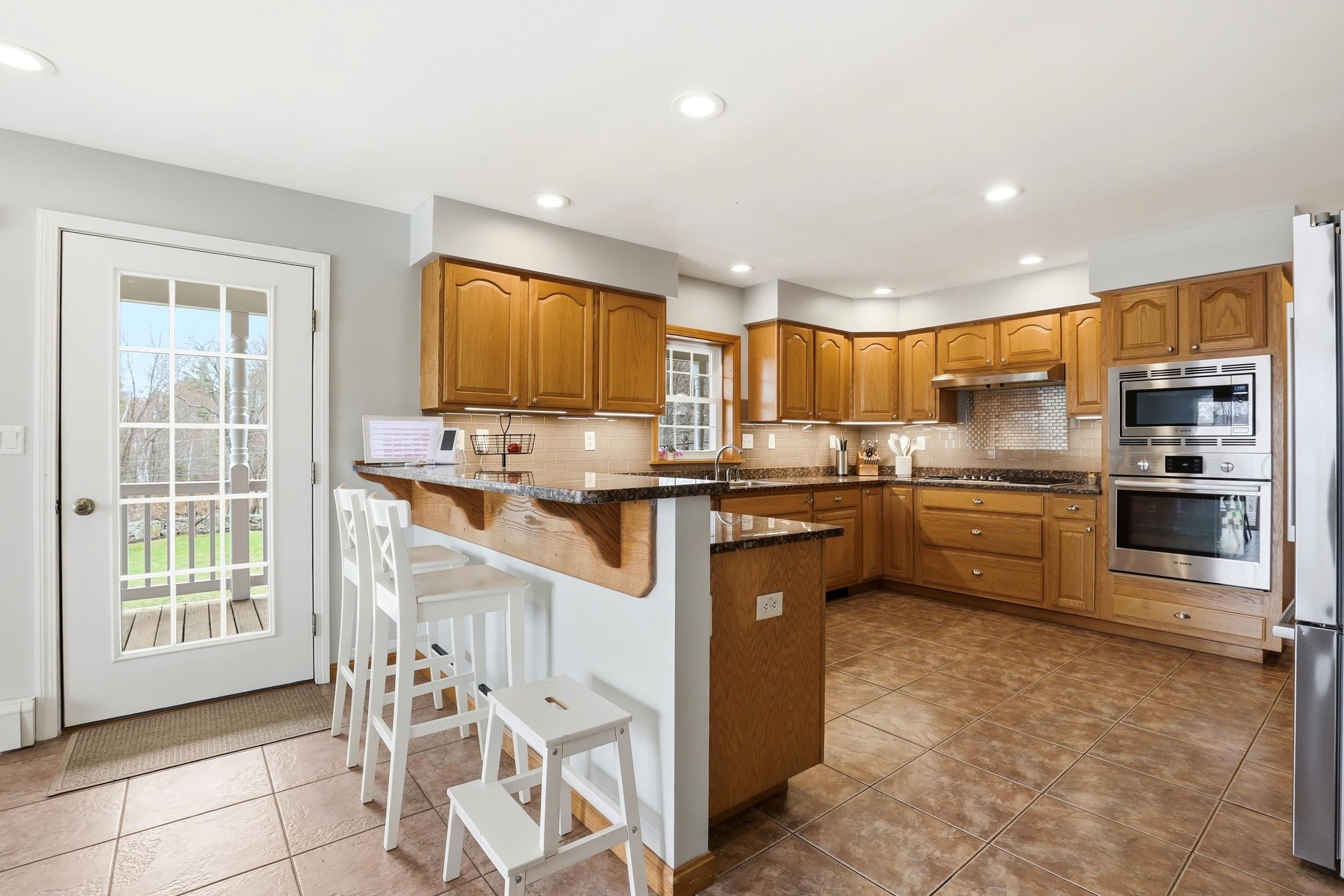 4 Overlook Rd, Northwood, NH 03261