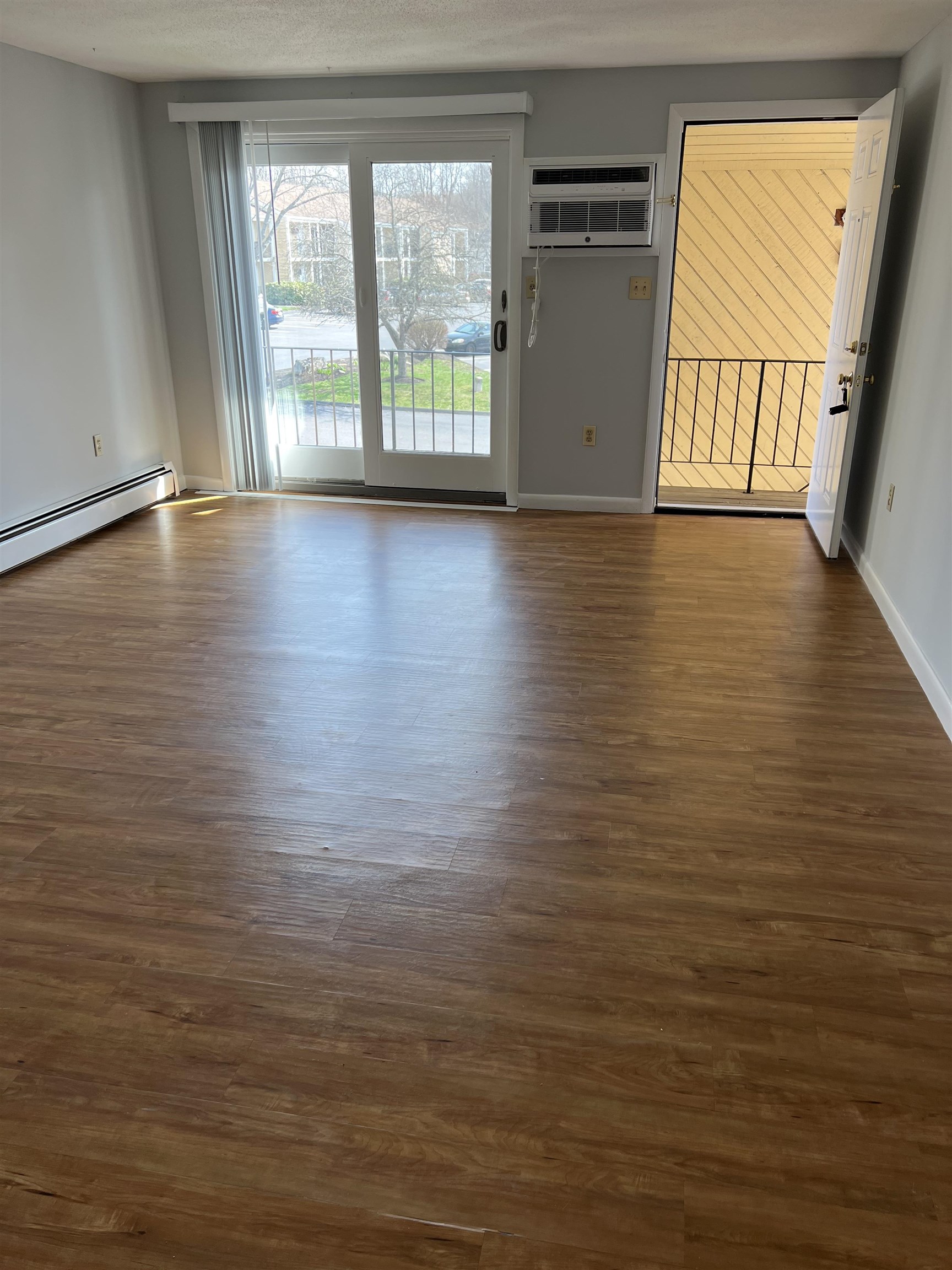 806 Cocheco Ct, Dover, NH 03820