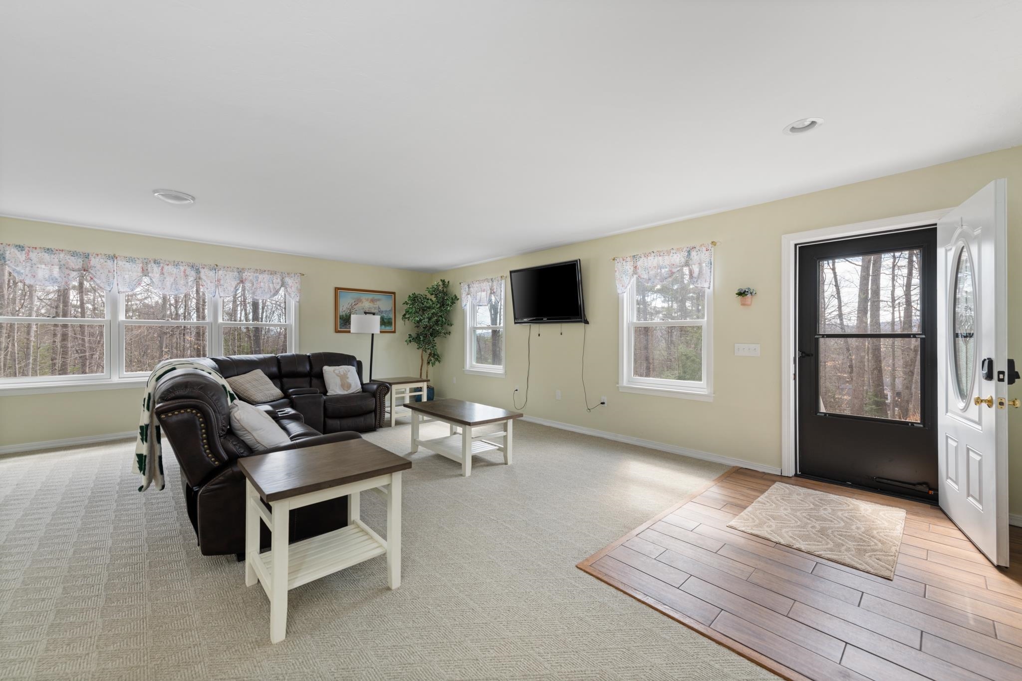 250 Jenness Hill Rd, Bristol, NH 03222